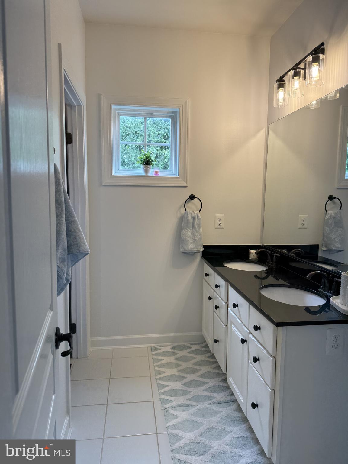 AMBER MEADOWS - Residential