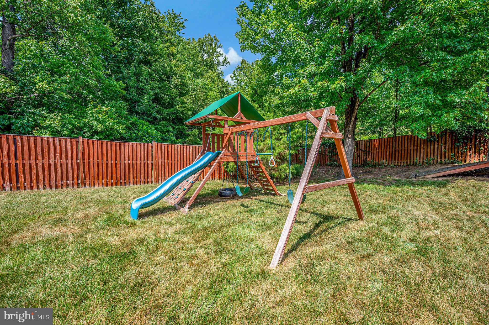 WAYSIDE VILLAGE - Residential