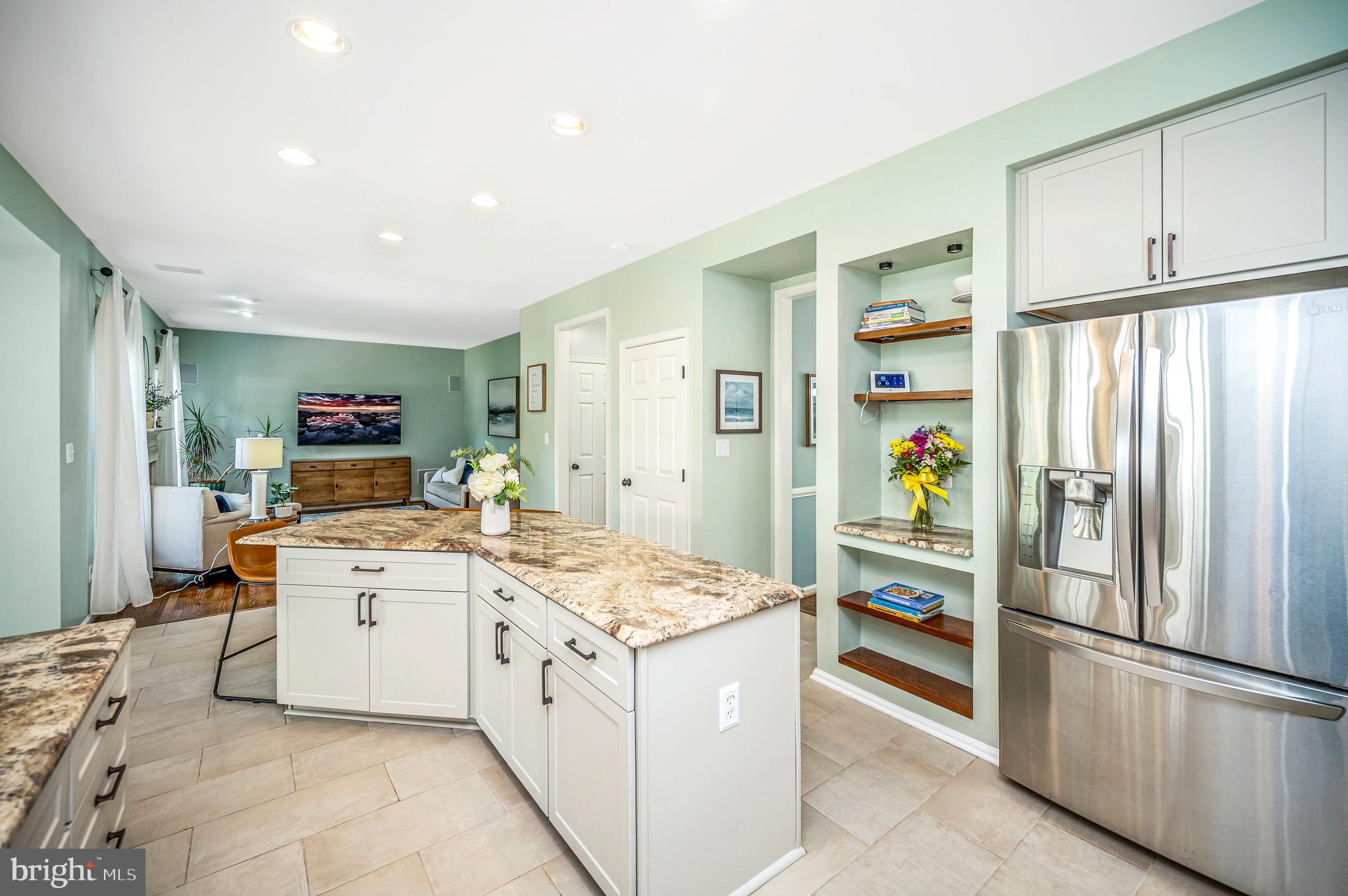 WAYSIDE VILLAGE - Residential