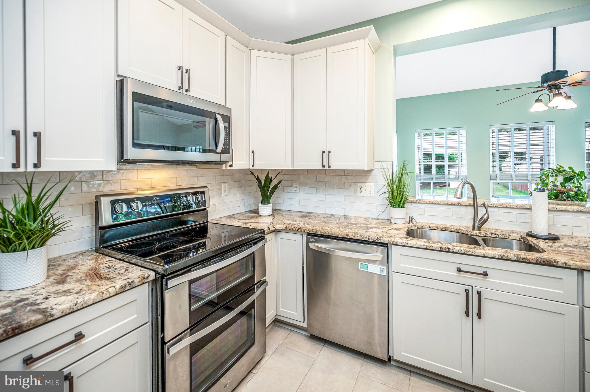 WAYSIDE VILLAGE - Residential