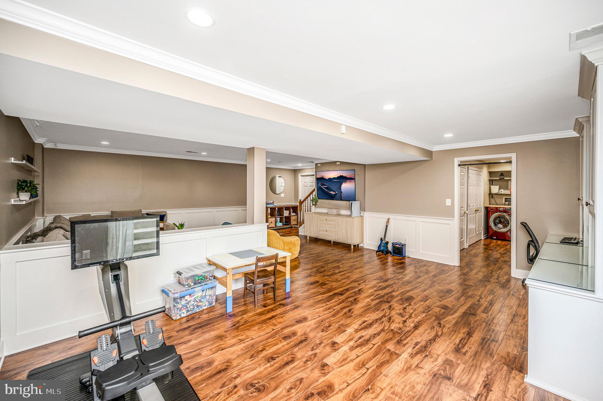 WAYSIDE VILLAGE - Residential