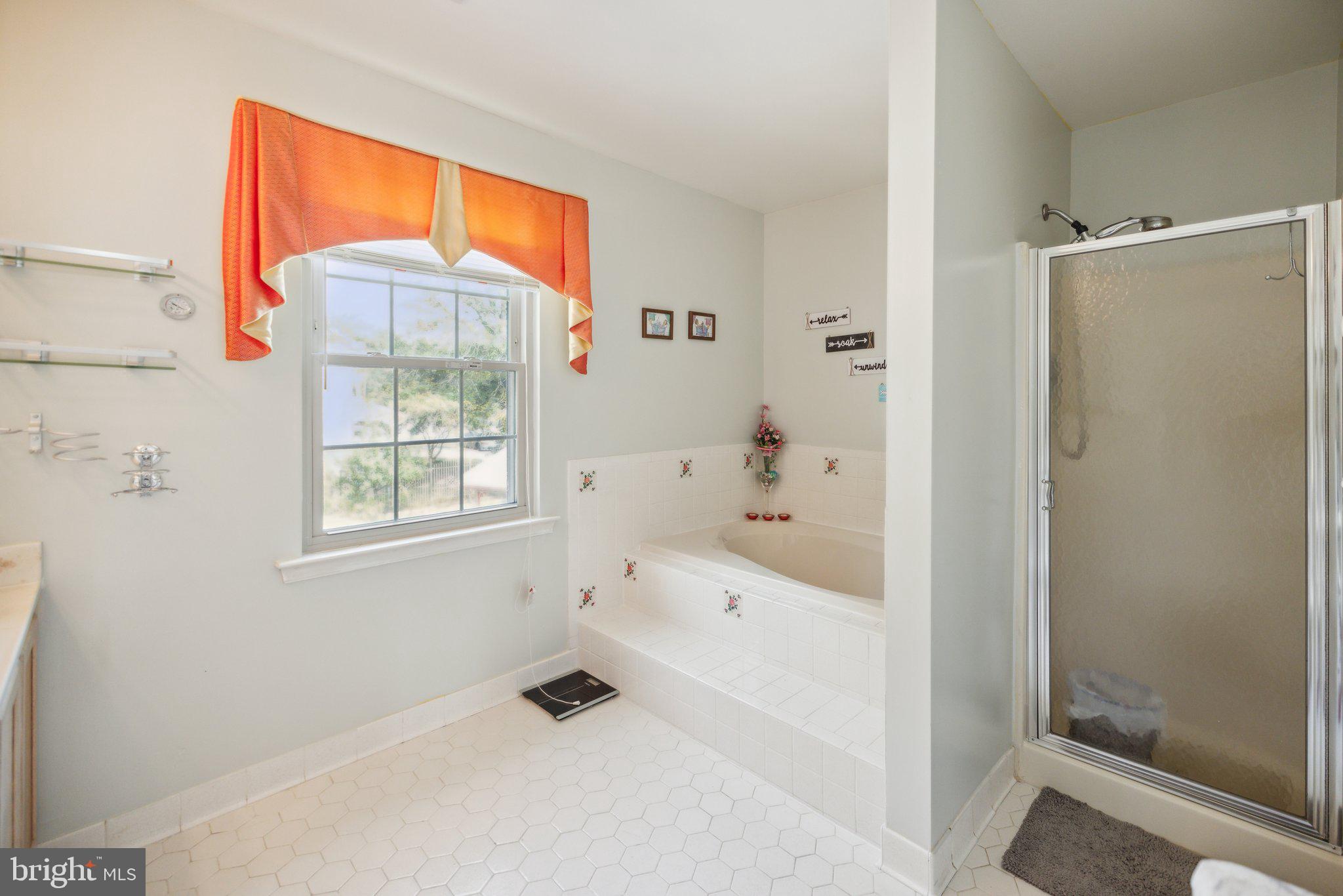 BROAD CREEK ESTATES - Residential