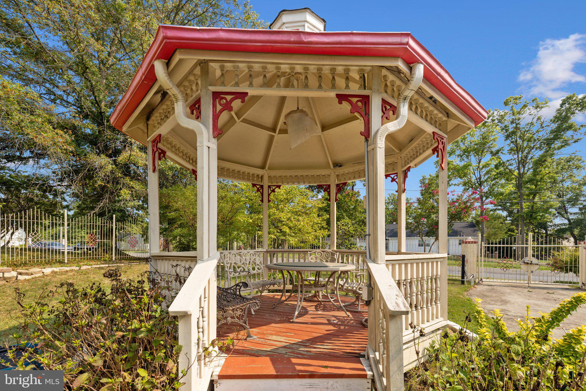 BROAD CREEK ESTATES - Residential