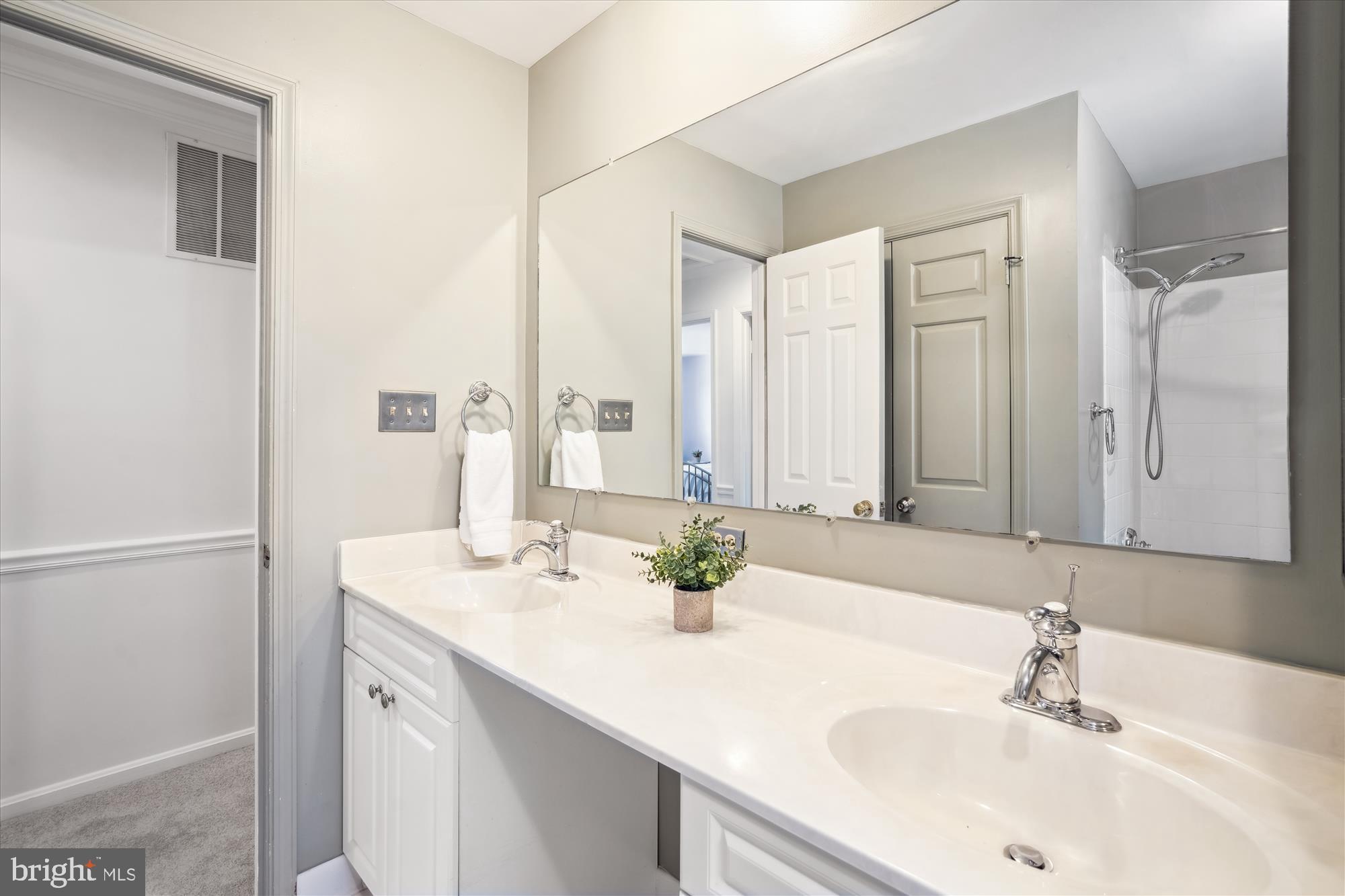 FAIRLAND GARDENS - Residential
