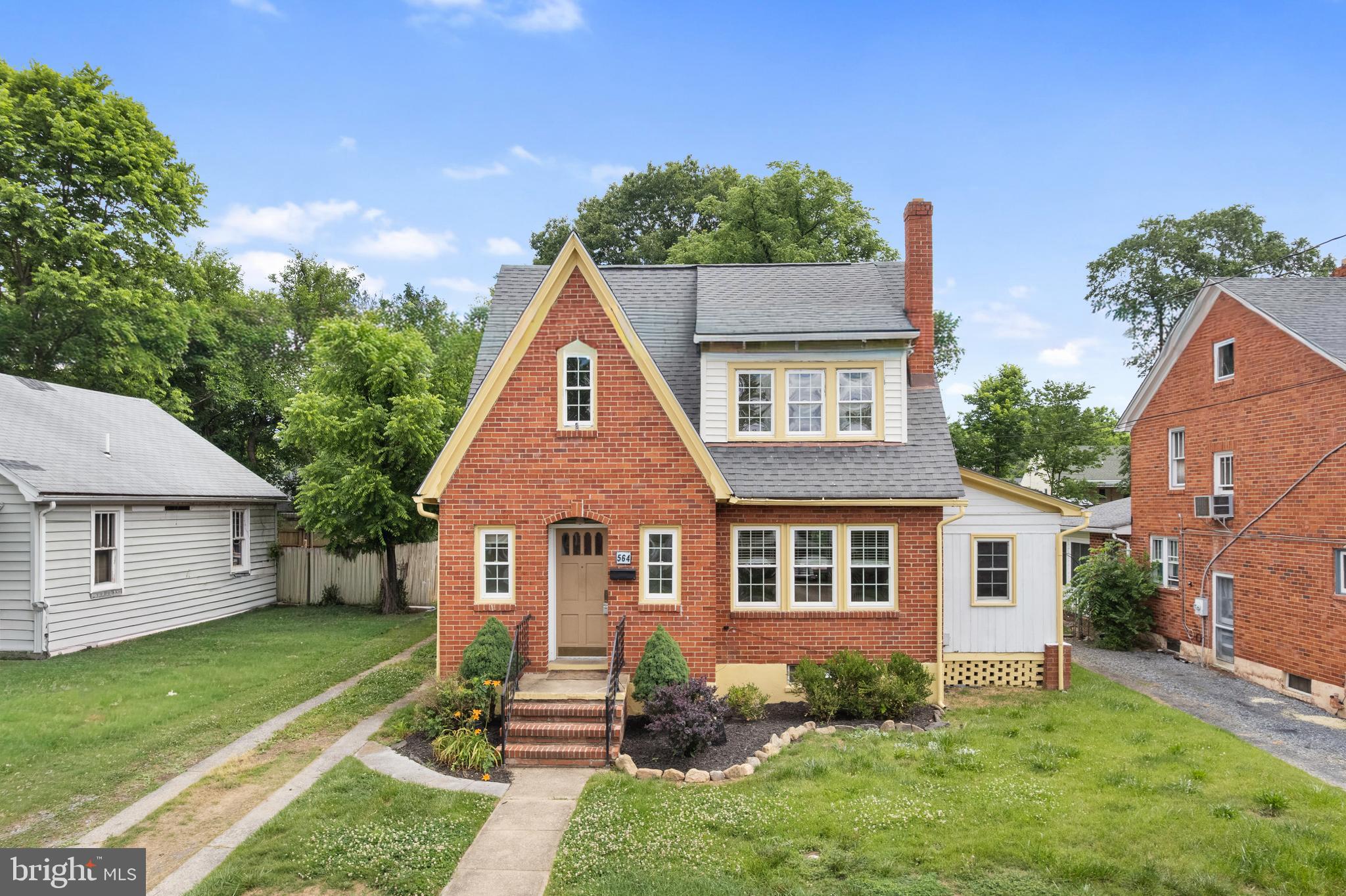 DAVIS STRASBURG - Residential