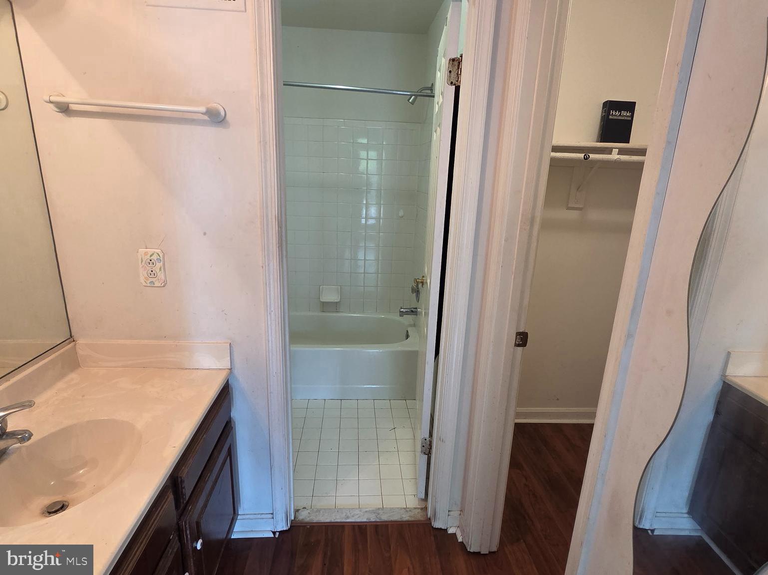 PT WHEATON OUT - Residential