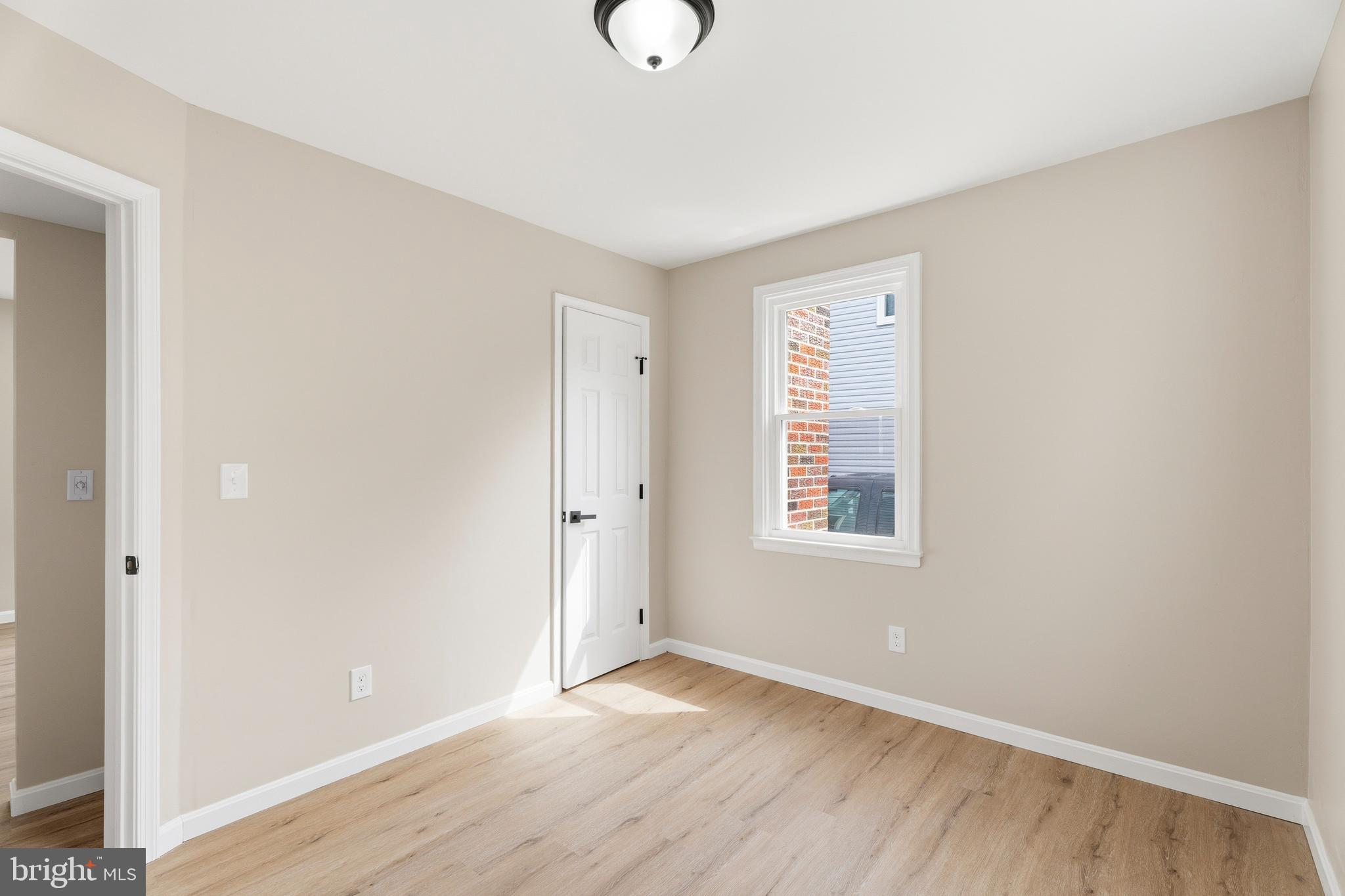 ESSEX - Residential Lease