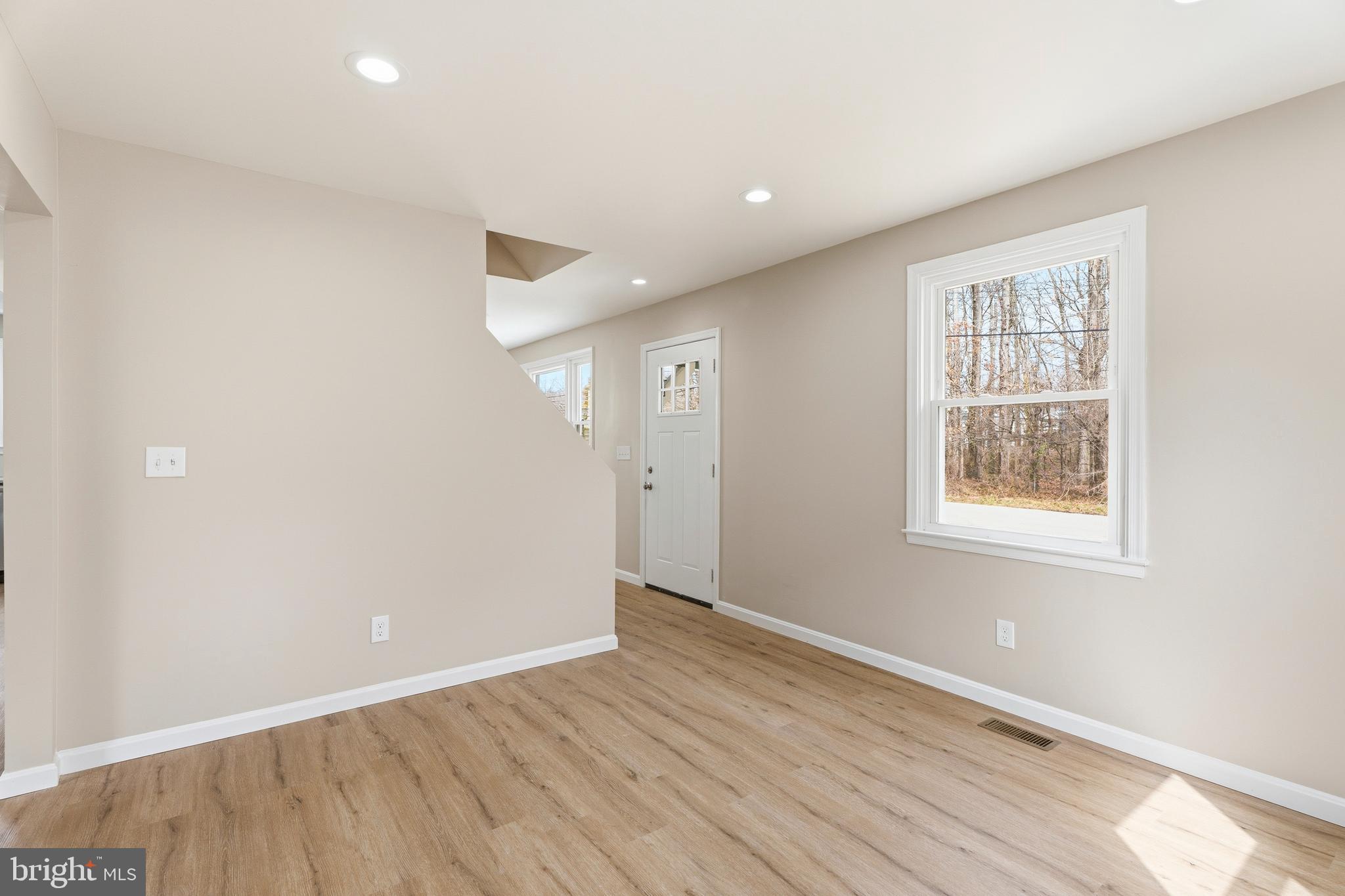 ESSEX - Residential Lease