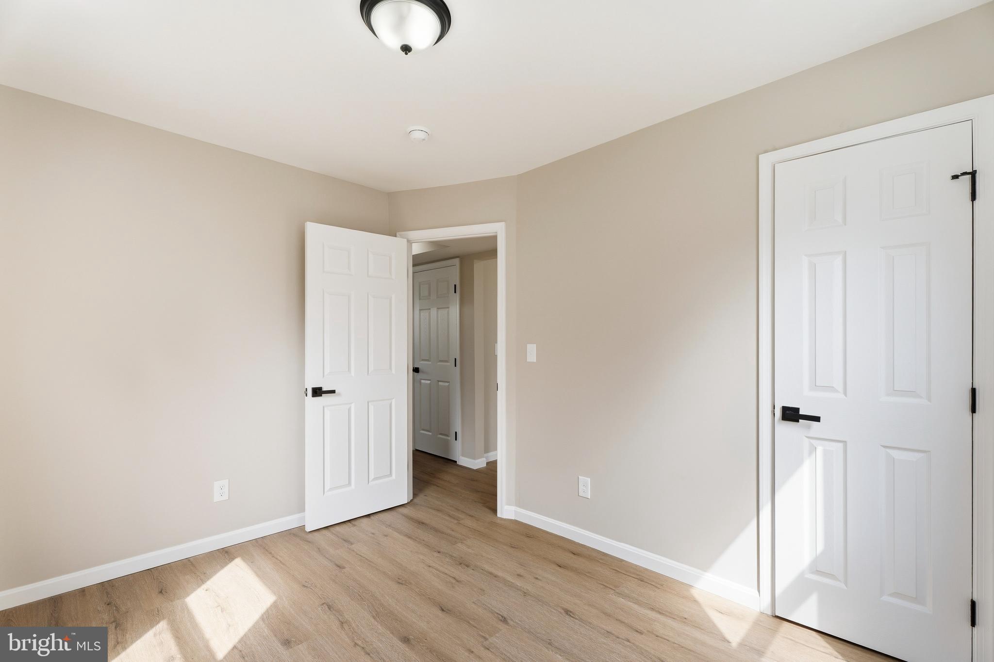 ESSEX - Residential Lease