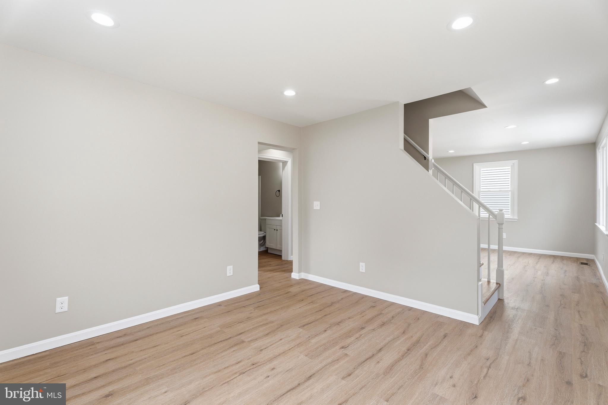 ESSEX - Residential Lease
