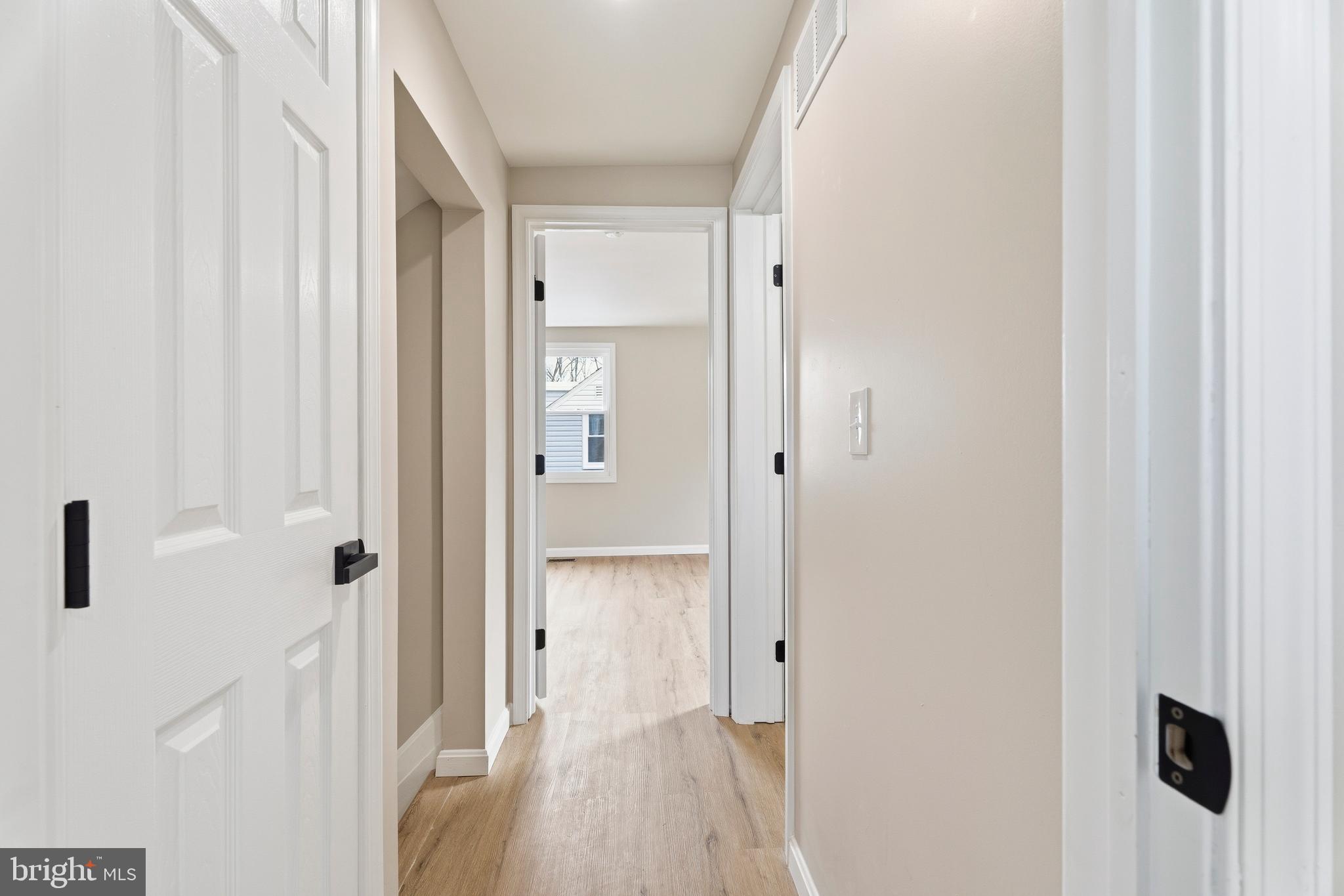 ESSEX - Residential Lease
