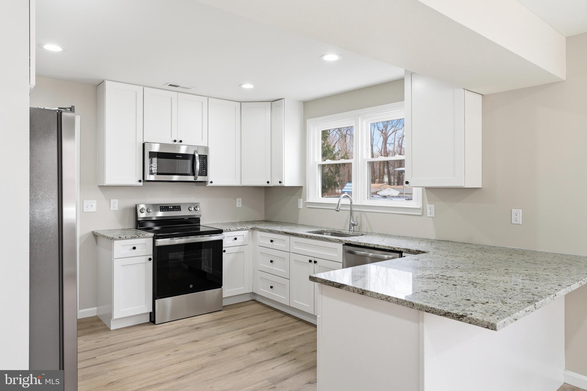 ESSEX - Residential Lease