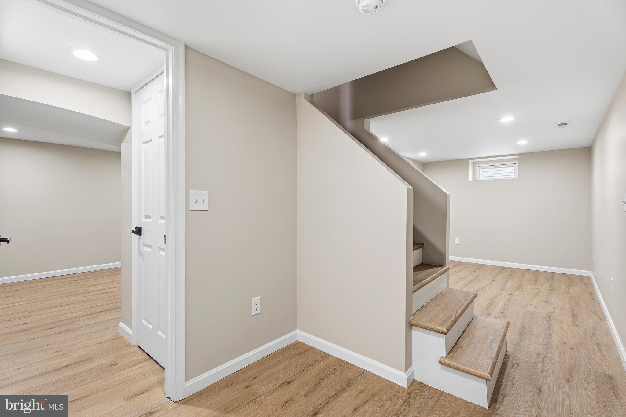 ESSEX - Residential Lease