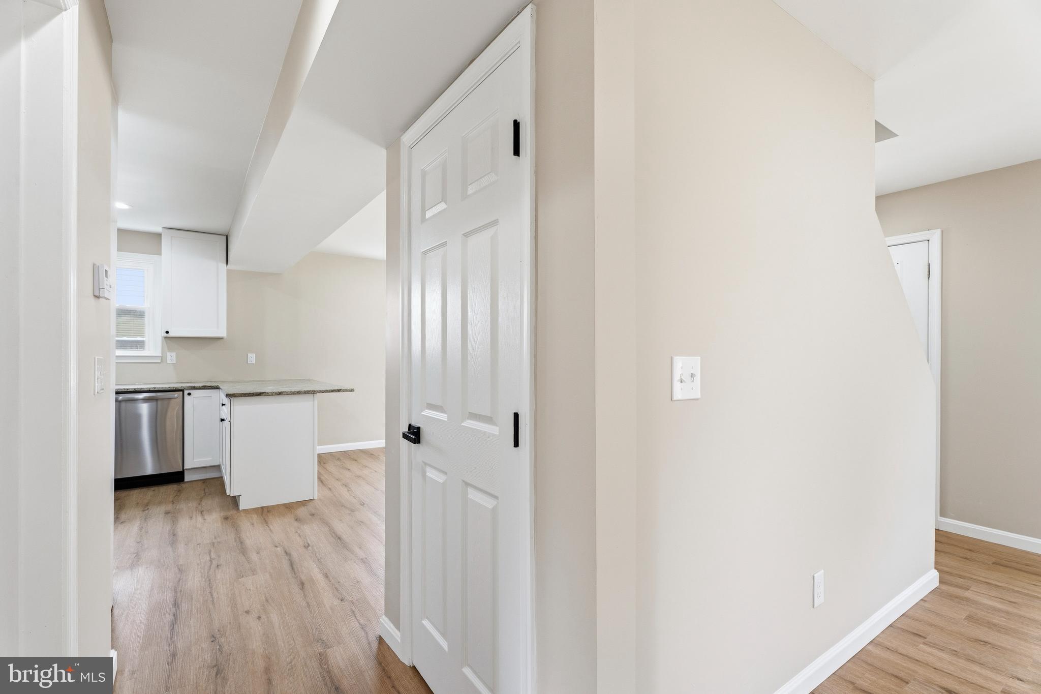ESSEX - Residential Lease