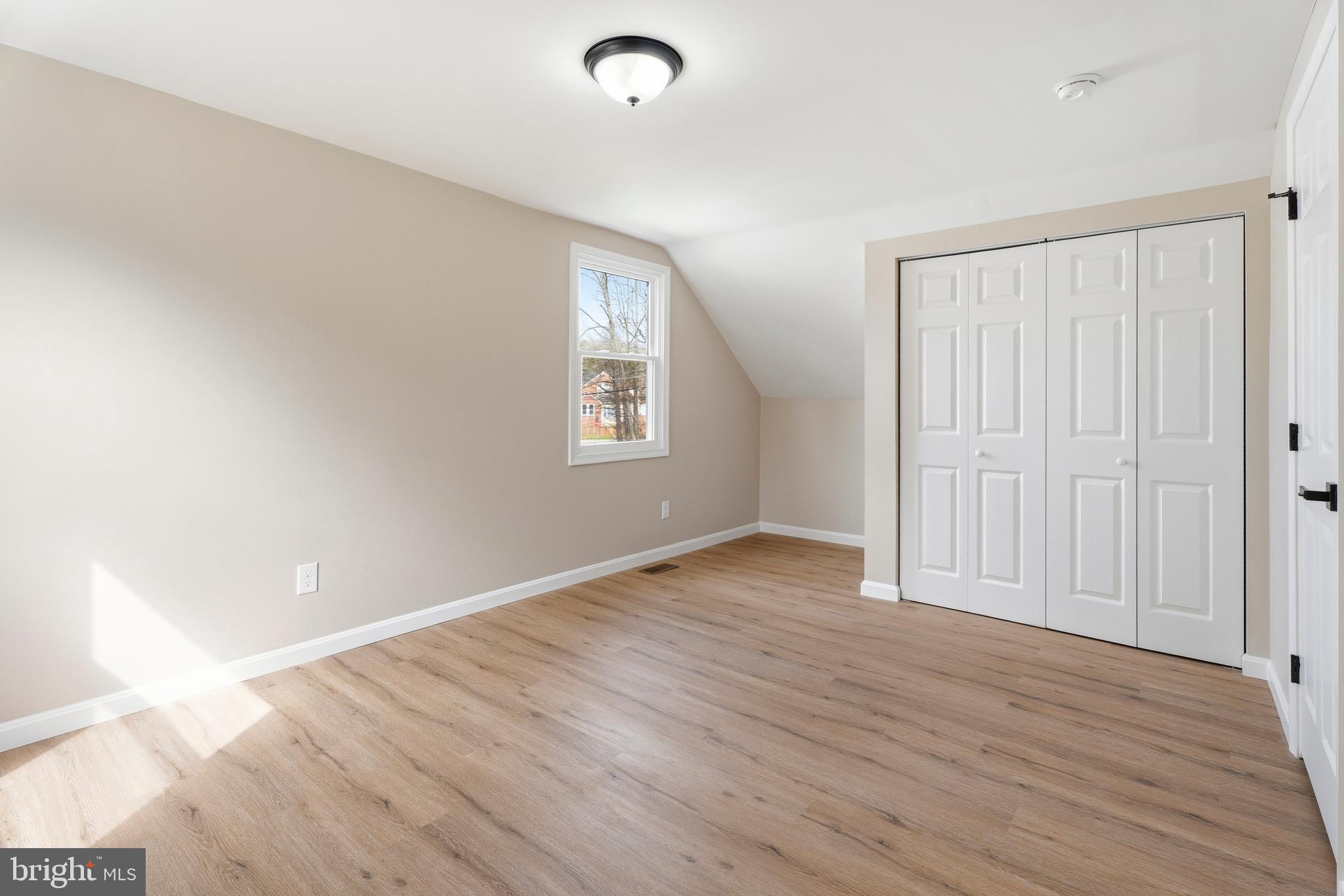 ESSEX - Residential Lease