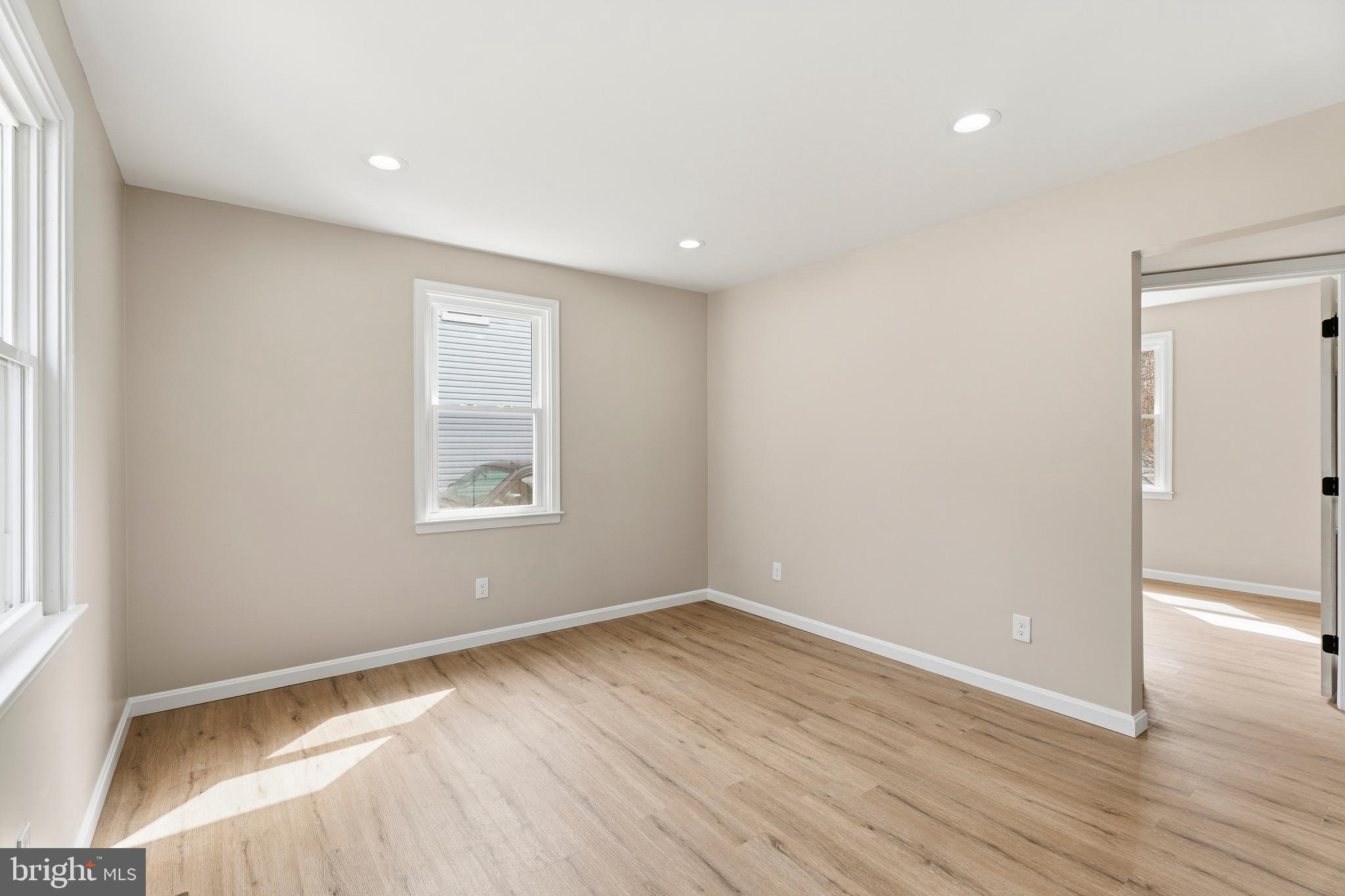 ESSEX - Residential Lease