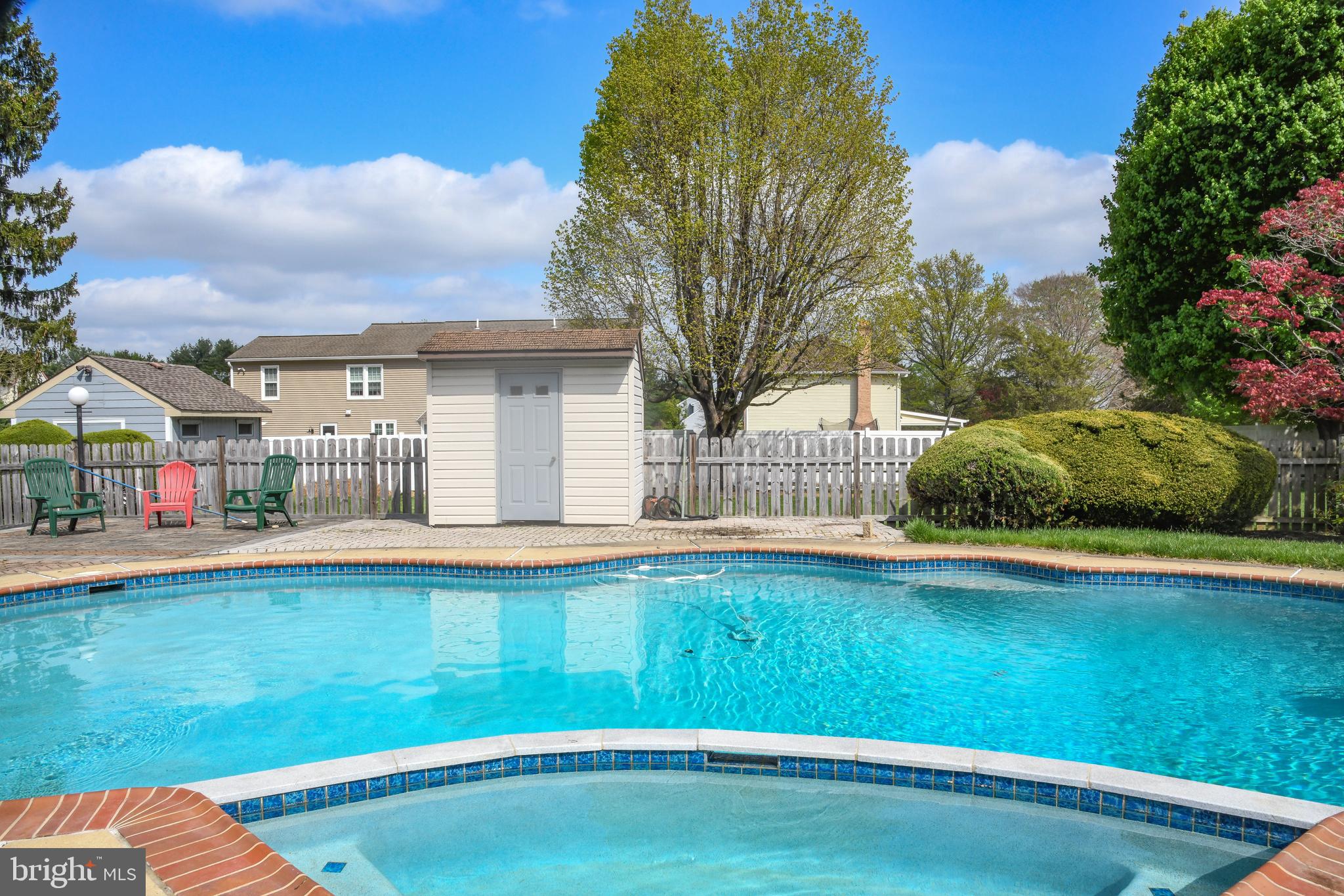 PINE TREE FARMS - Residential