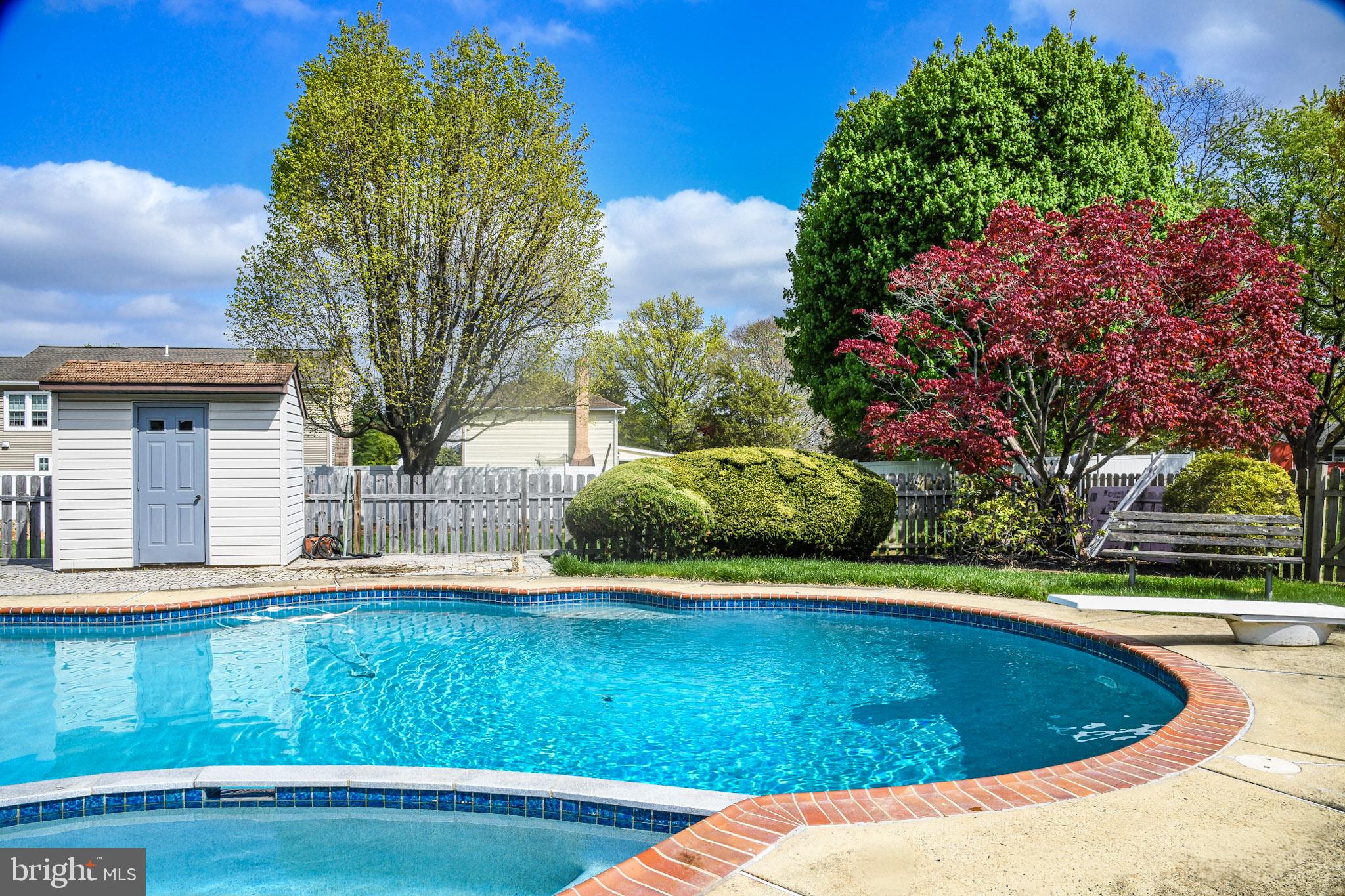 PINE TREE FARMS - Residential