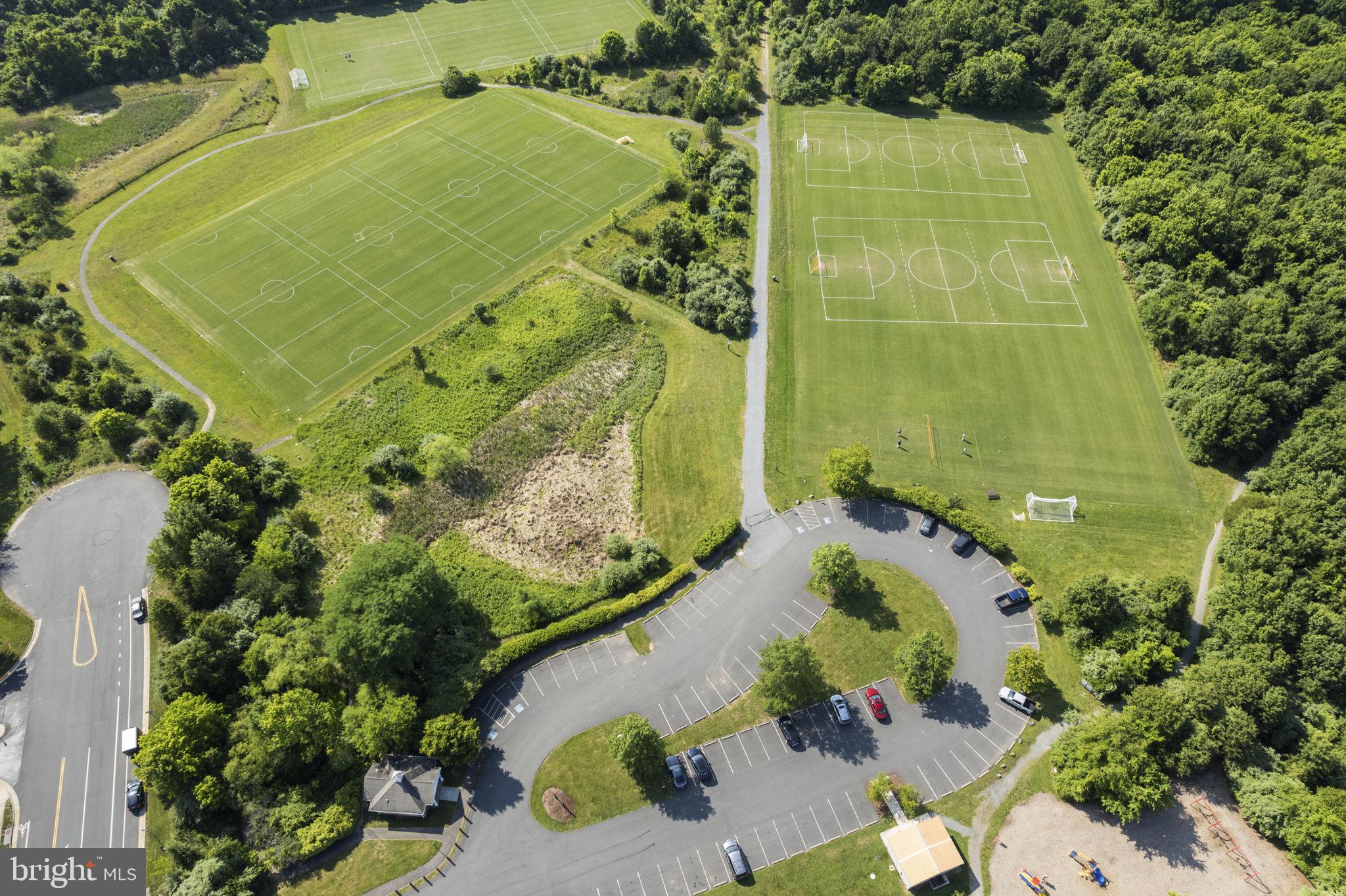 ASHBURN STATION - Residential