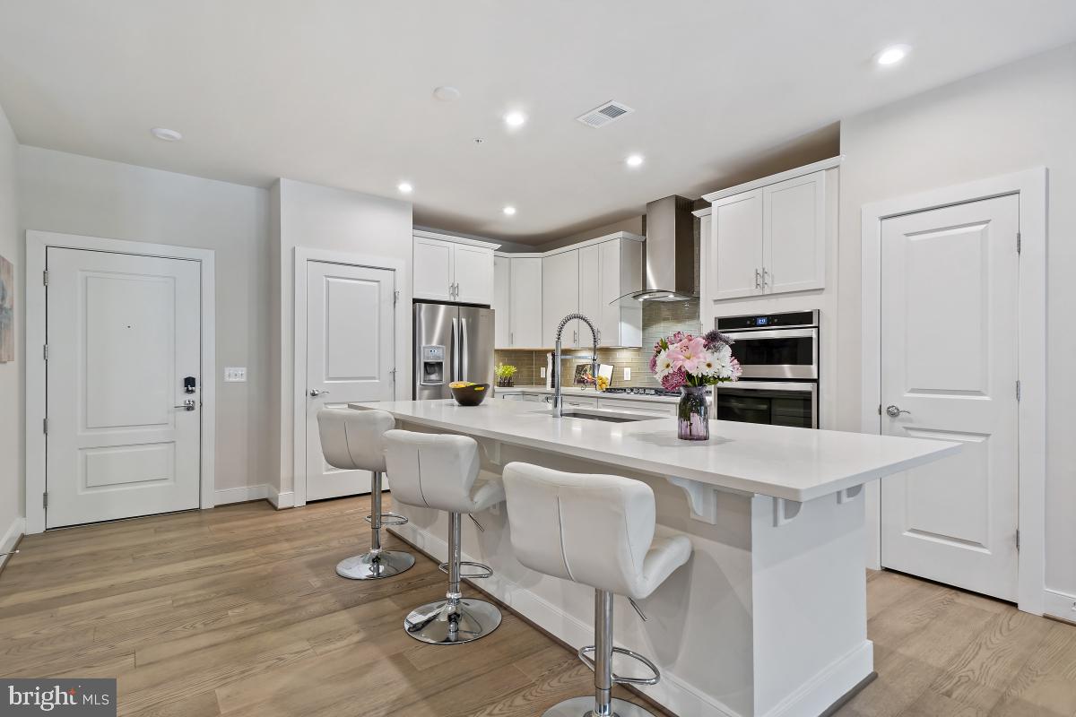 METROPARK AT ARROWBROOK - Residential