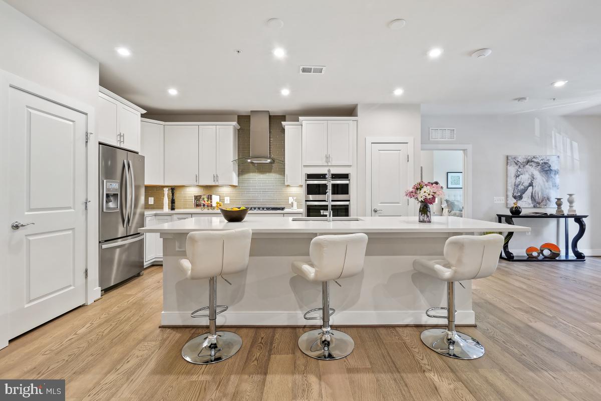 METROPARK AT ARROWBROOK - Residential