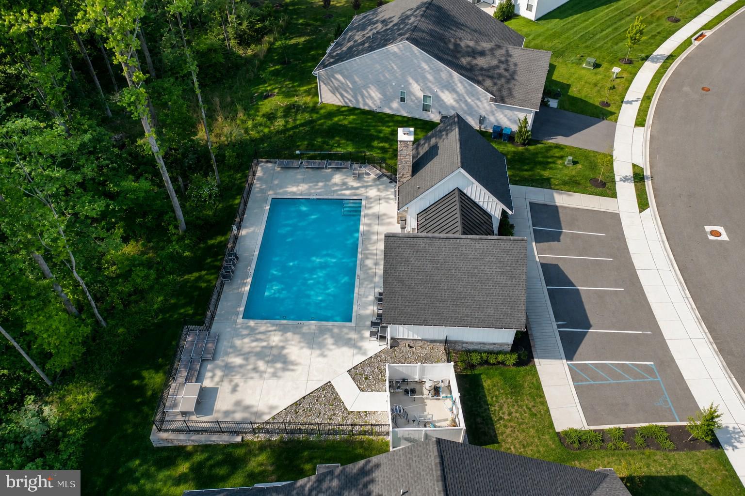 THE CASCADES - Residential