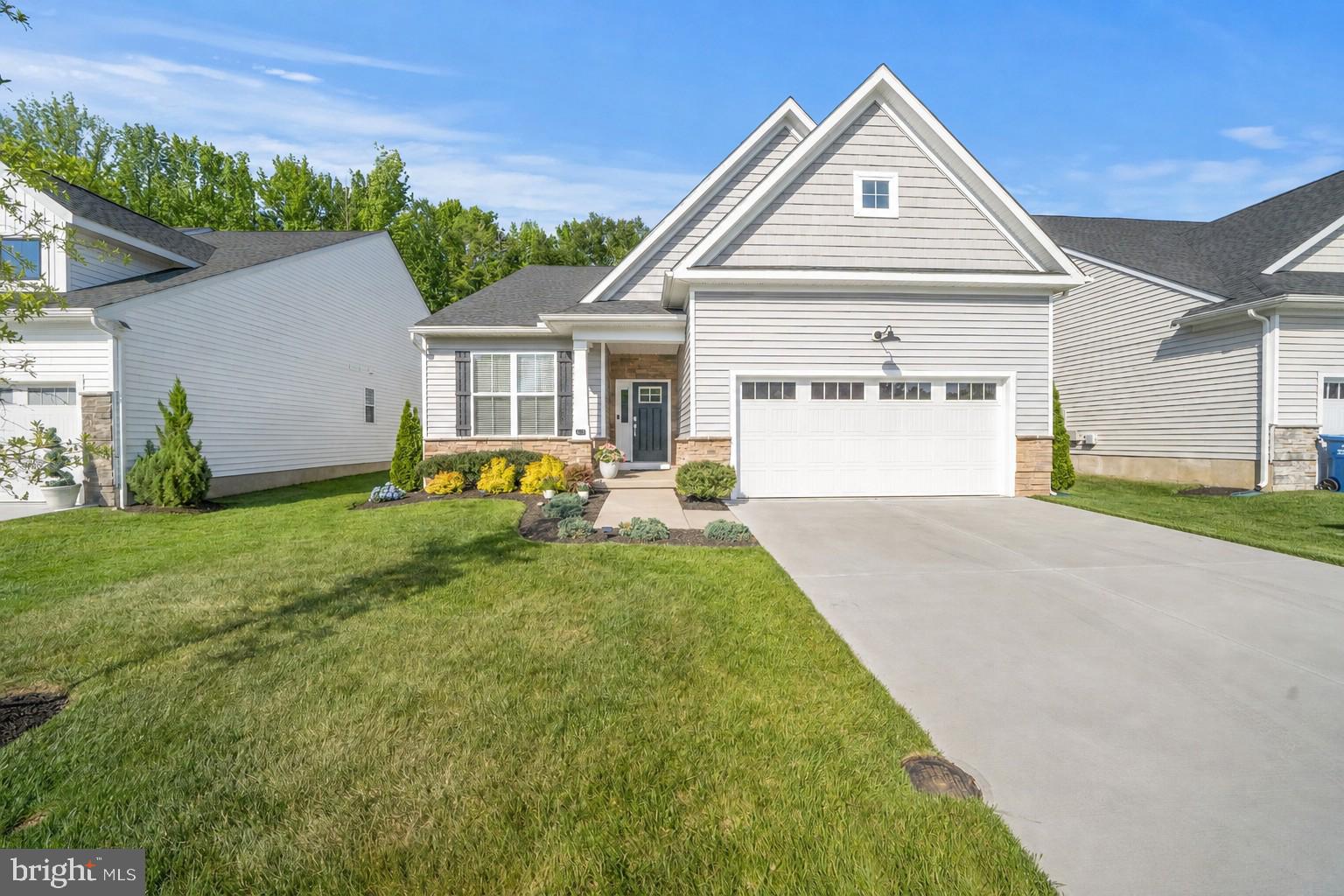 THE CASCADES - Residential