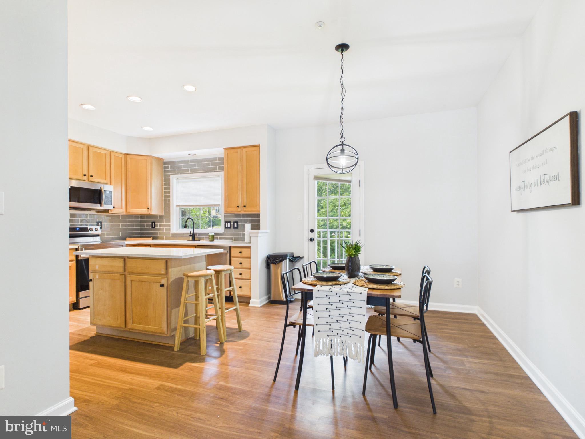 CLOVERLEAF CENTER - Residential