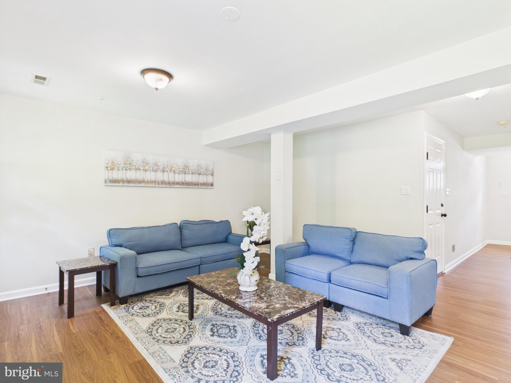 CLOVERLEAF CENTER - Residential