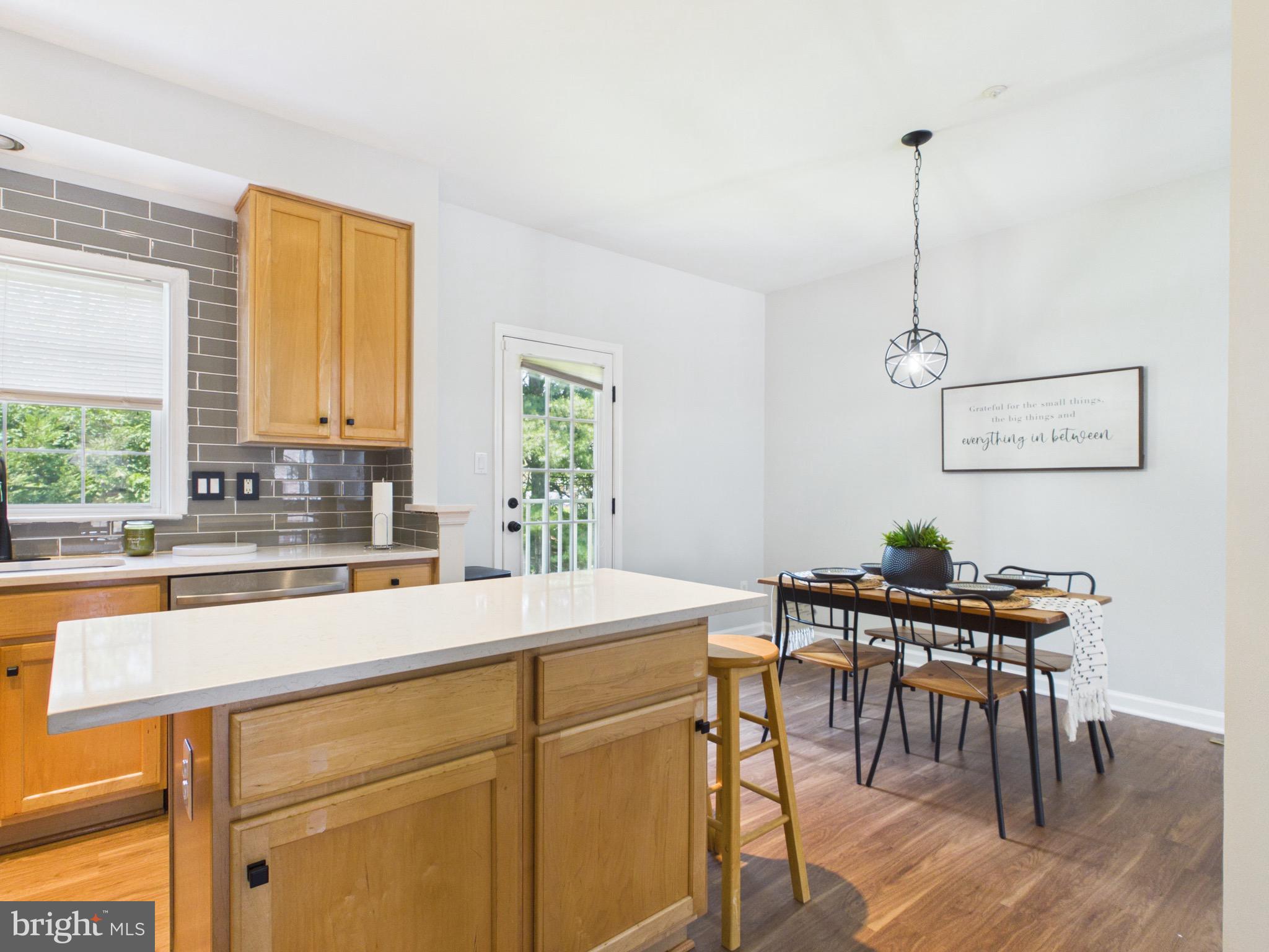CLOVERLEAF CENTER - Residential