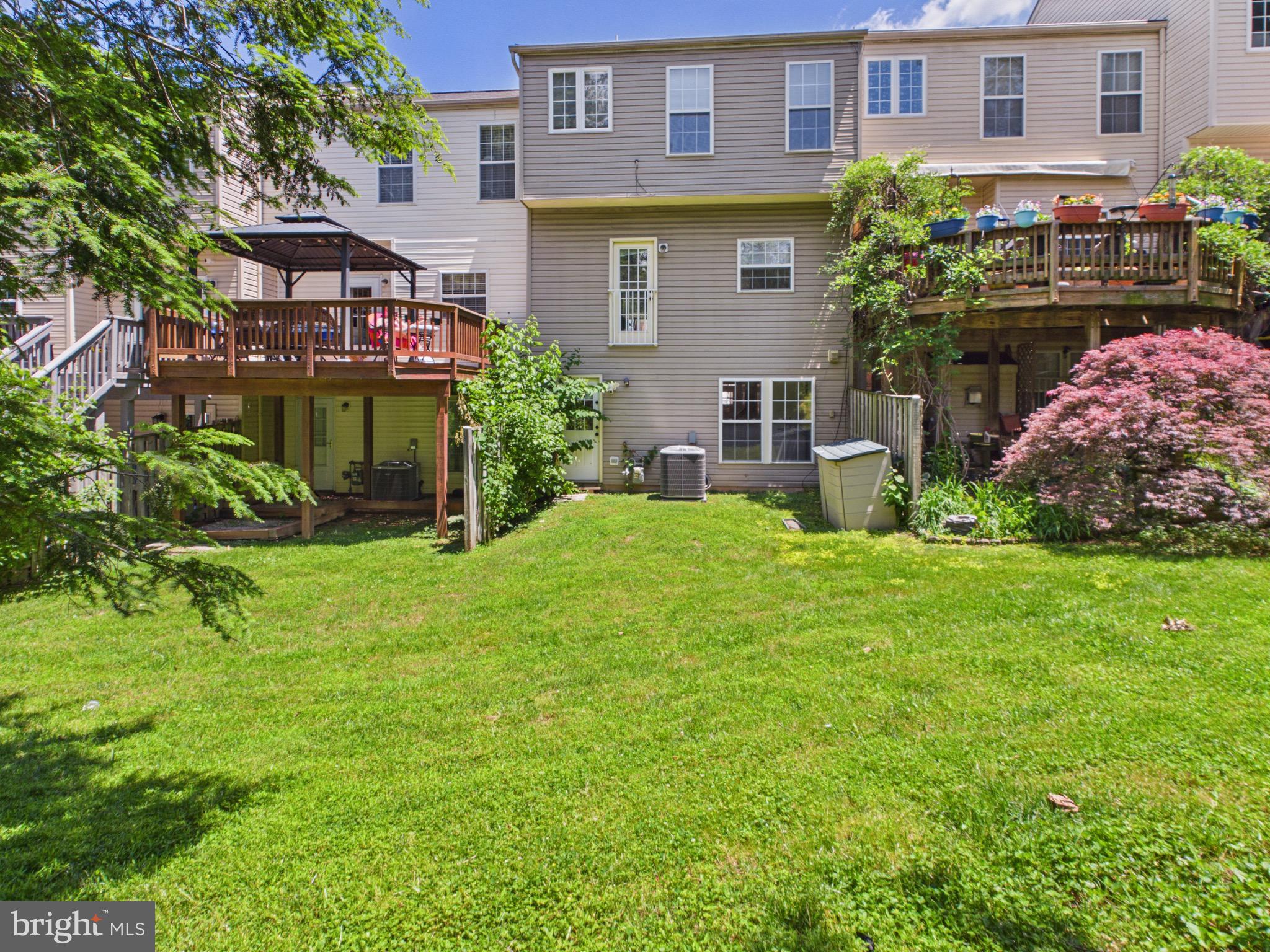 CLOVERLEAF CENTER - Residential