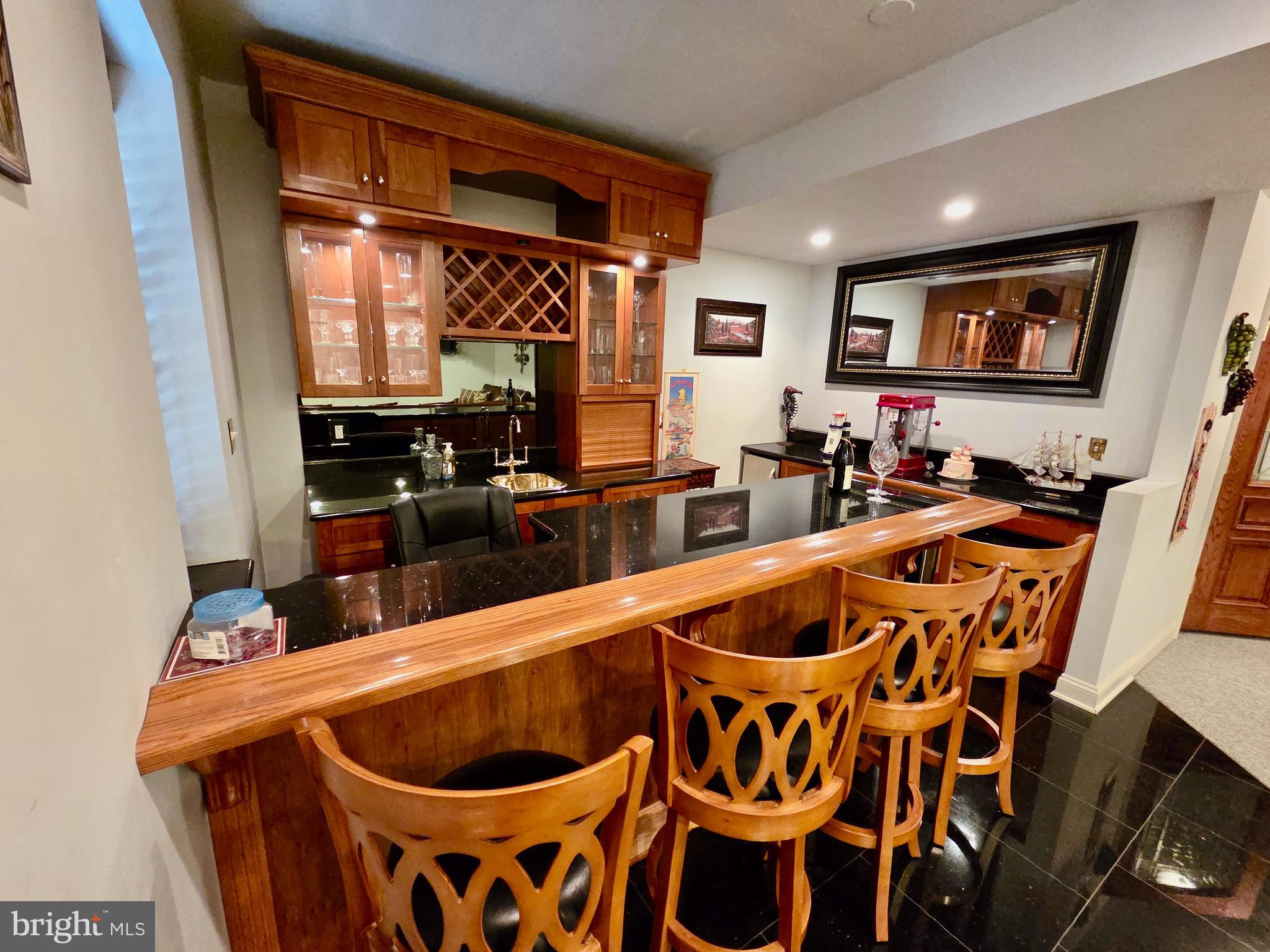 CARRIAGE CIRCLE - Residential