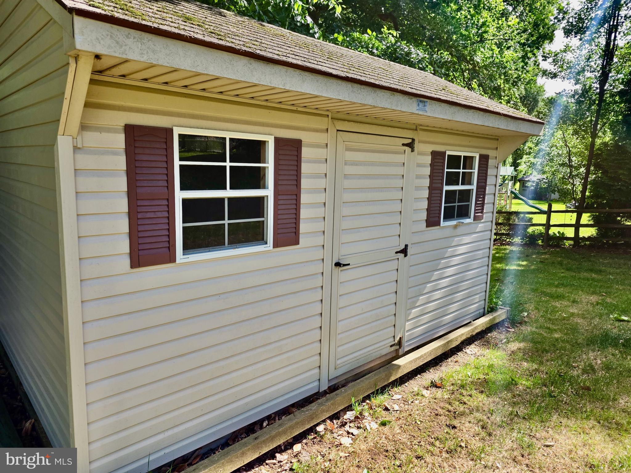 CARRIAGE CIRCLE - Residential