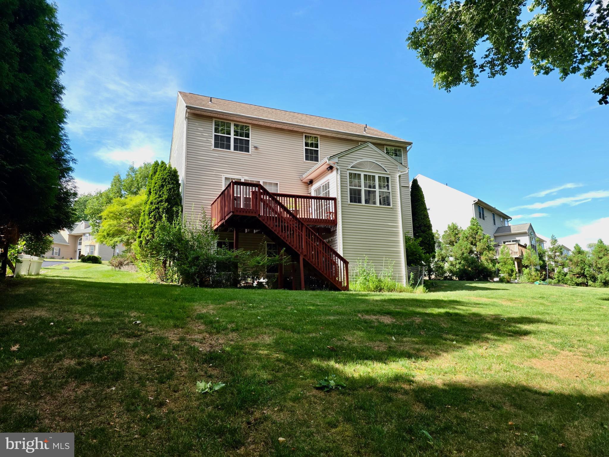 CARRIAGE CIRCLE - Residential