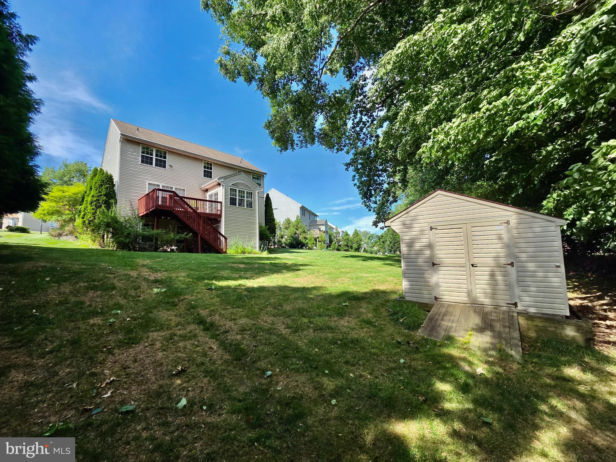 CARRIAGE CIRCLE - Residential