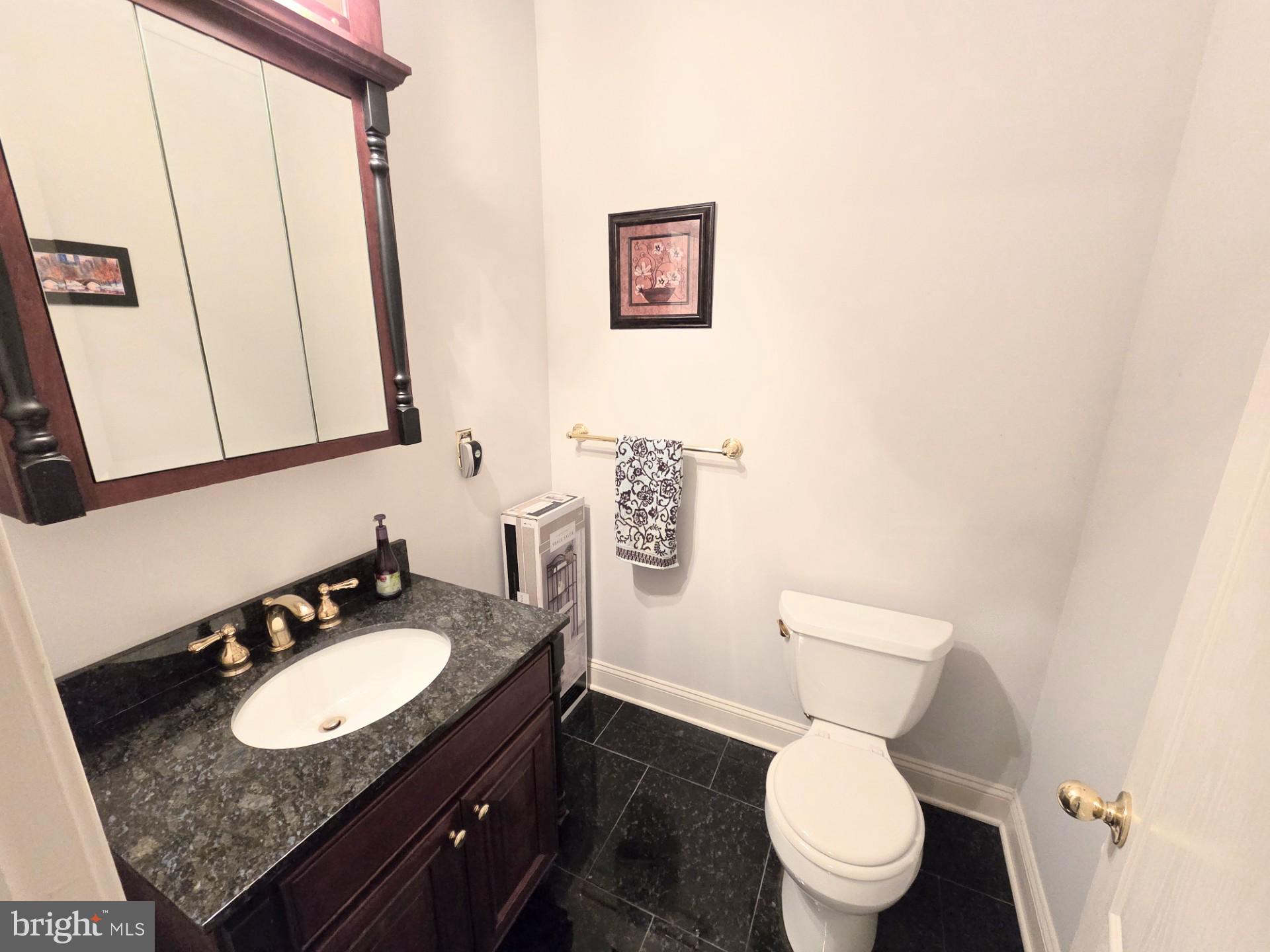 CARRIAGE CIRCLE - Residential