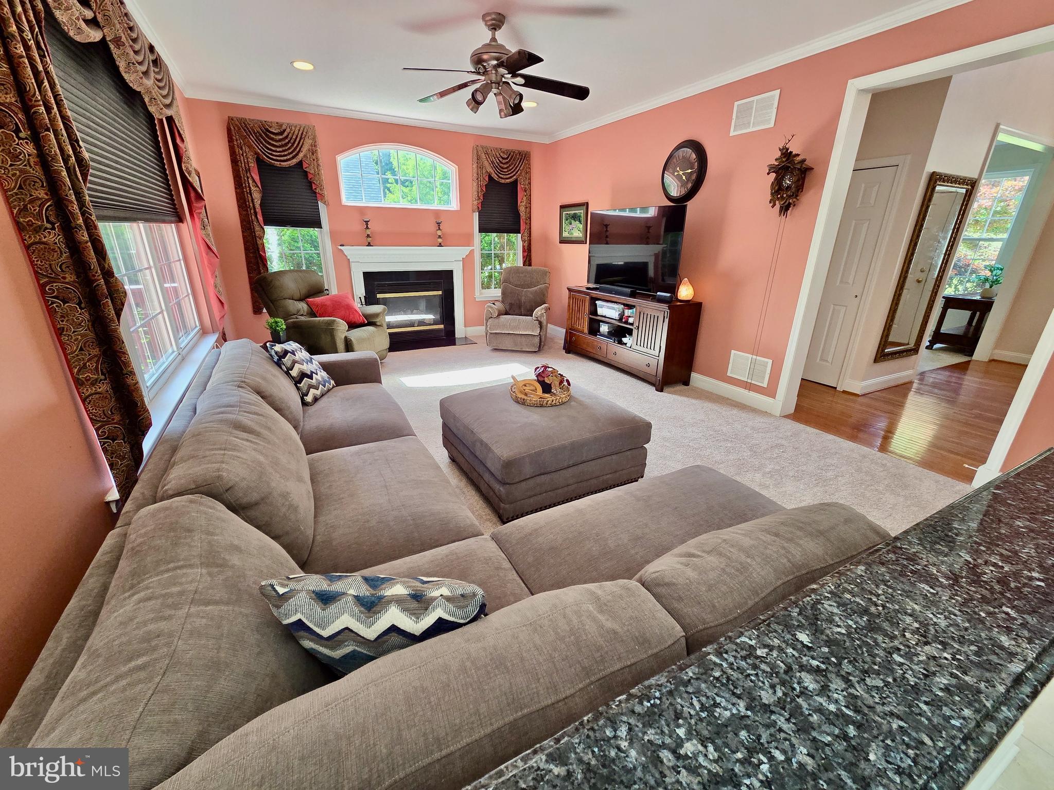 CARRIAGE CIRCLE - Residential