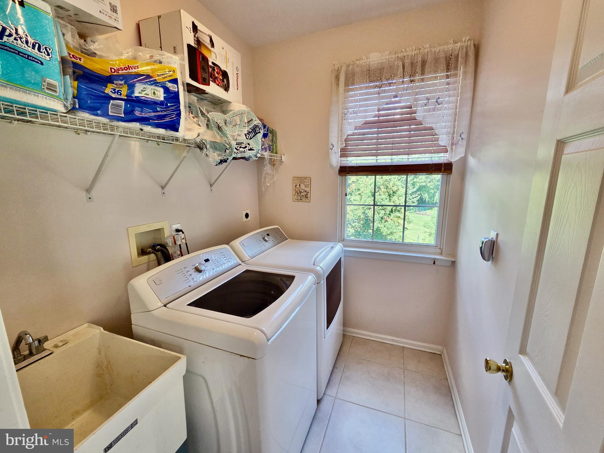 CARRIAGE CIRCLE - Residential
