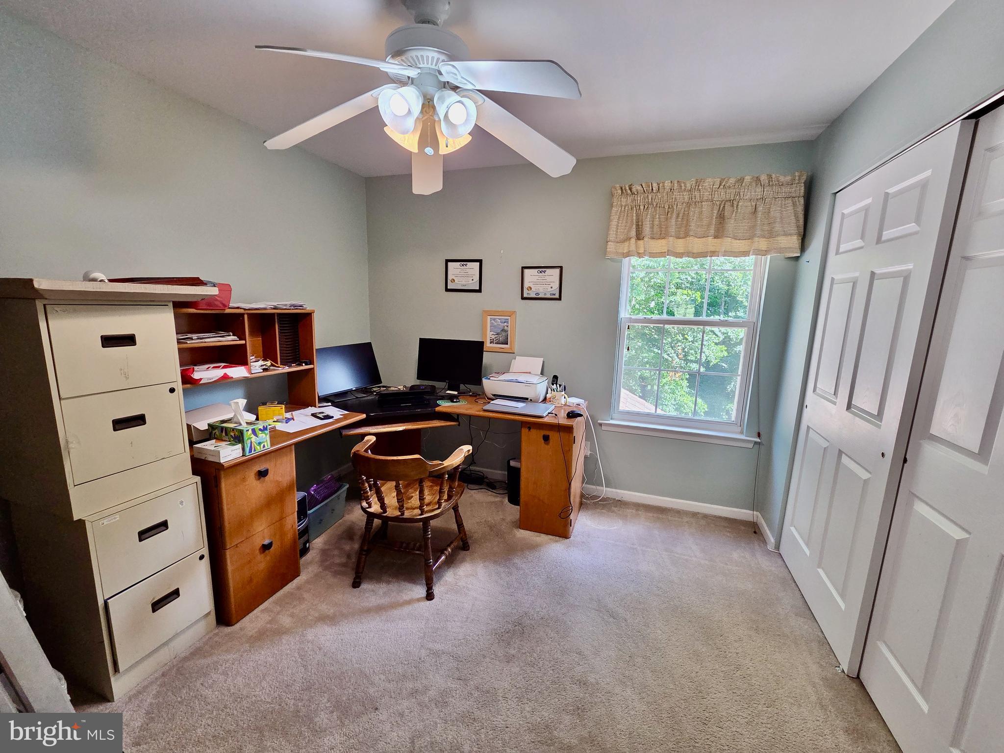 CARRIAGE CIRCLE - Residential