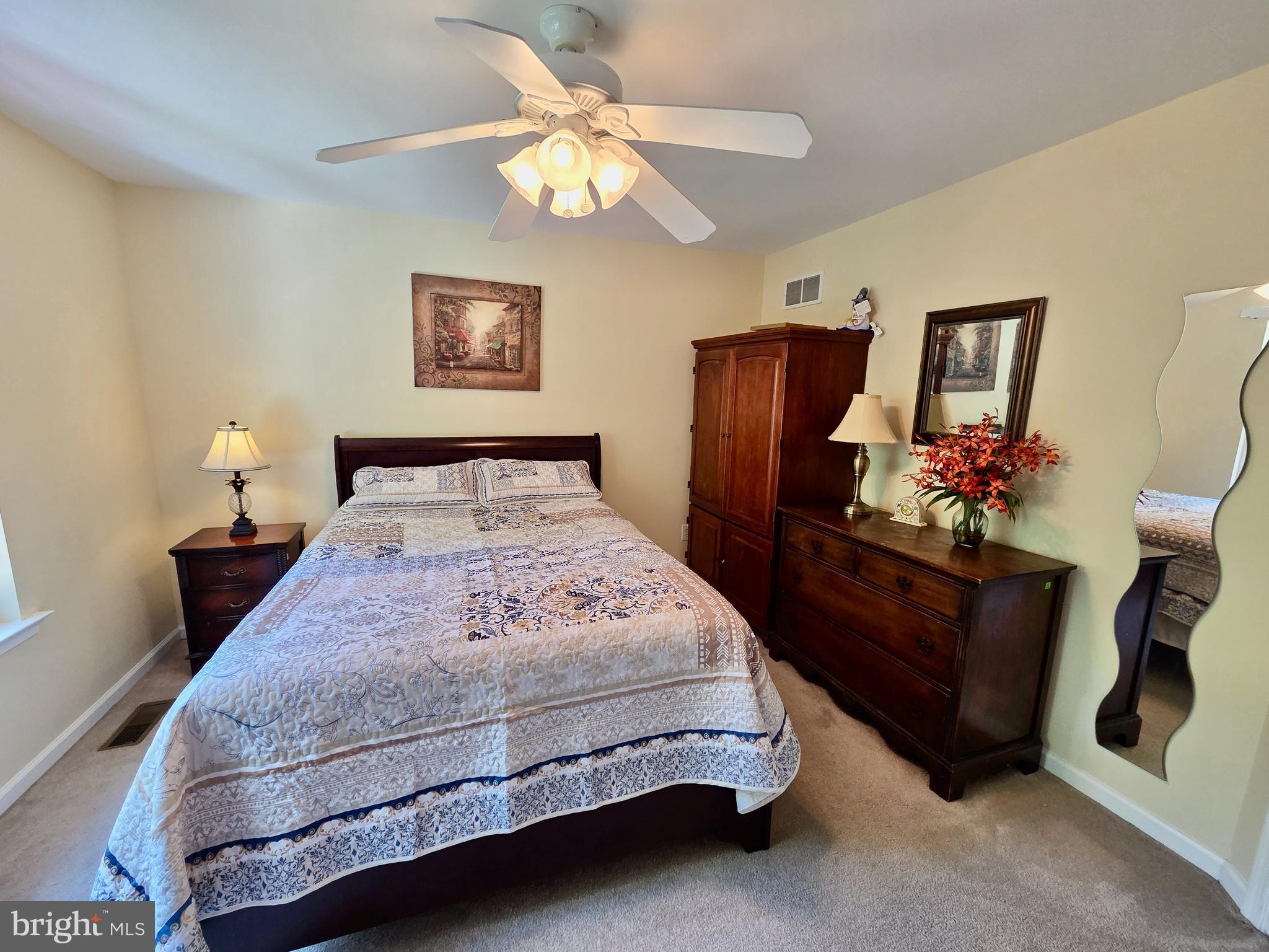 CARRIAGE CIRCLE - Residential