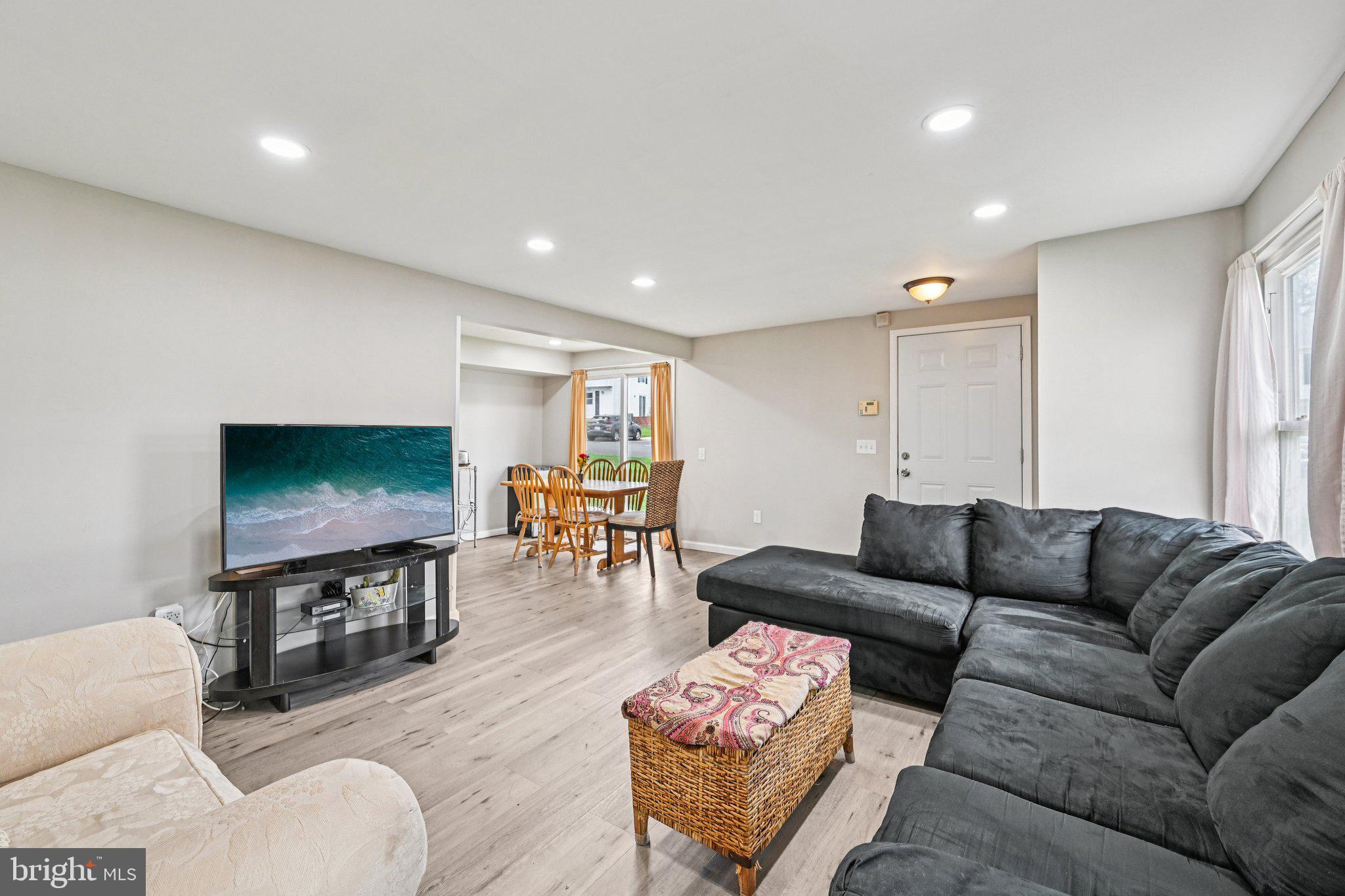 BROOKSHIRE - Residential
