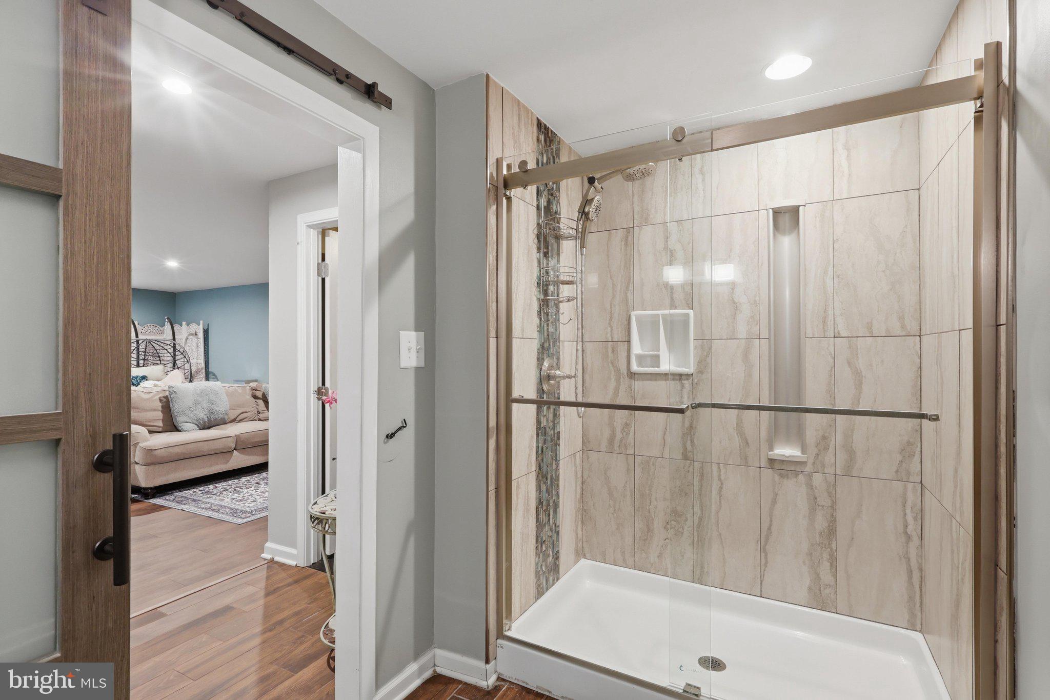 LANDSDALE - Residential