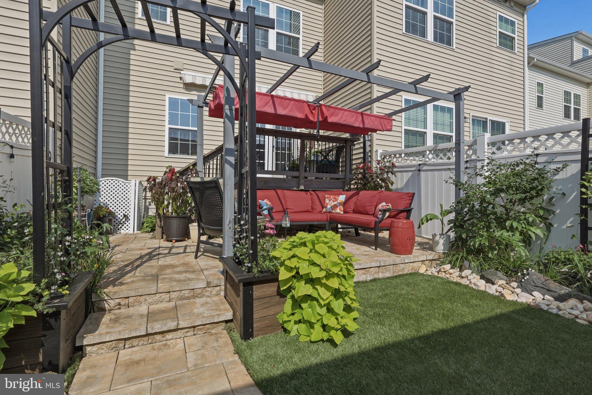 LANDSDALE - Residential