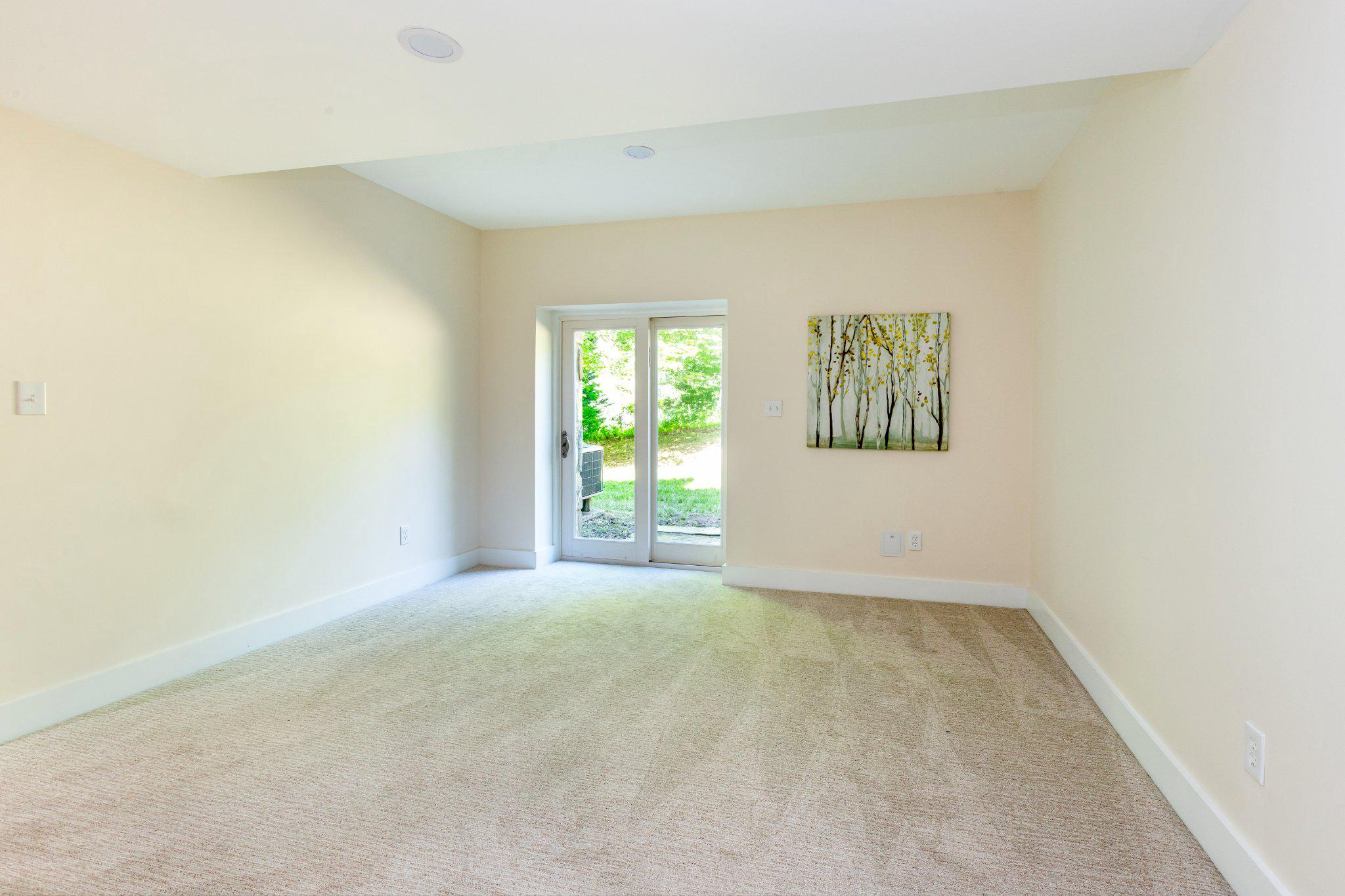 CONGRESSIONAL COUNTRY CLUB ESTATES - Residential