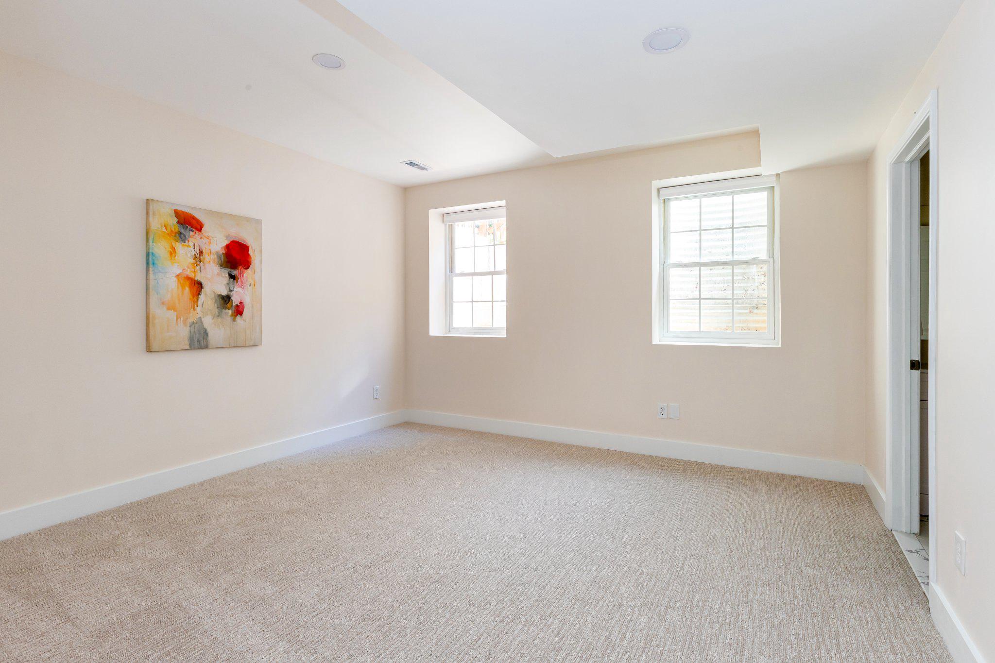 CONGRESSIONAL COUNTRY CLUB ESTATES - Residential