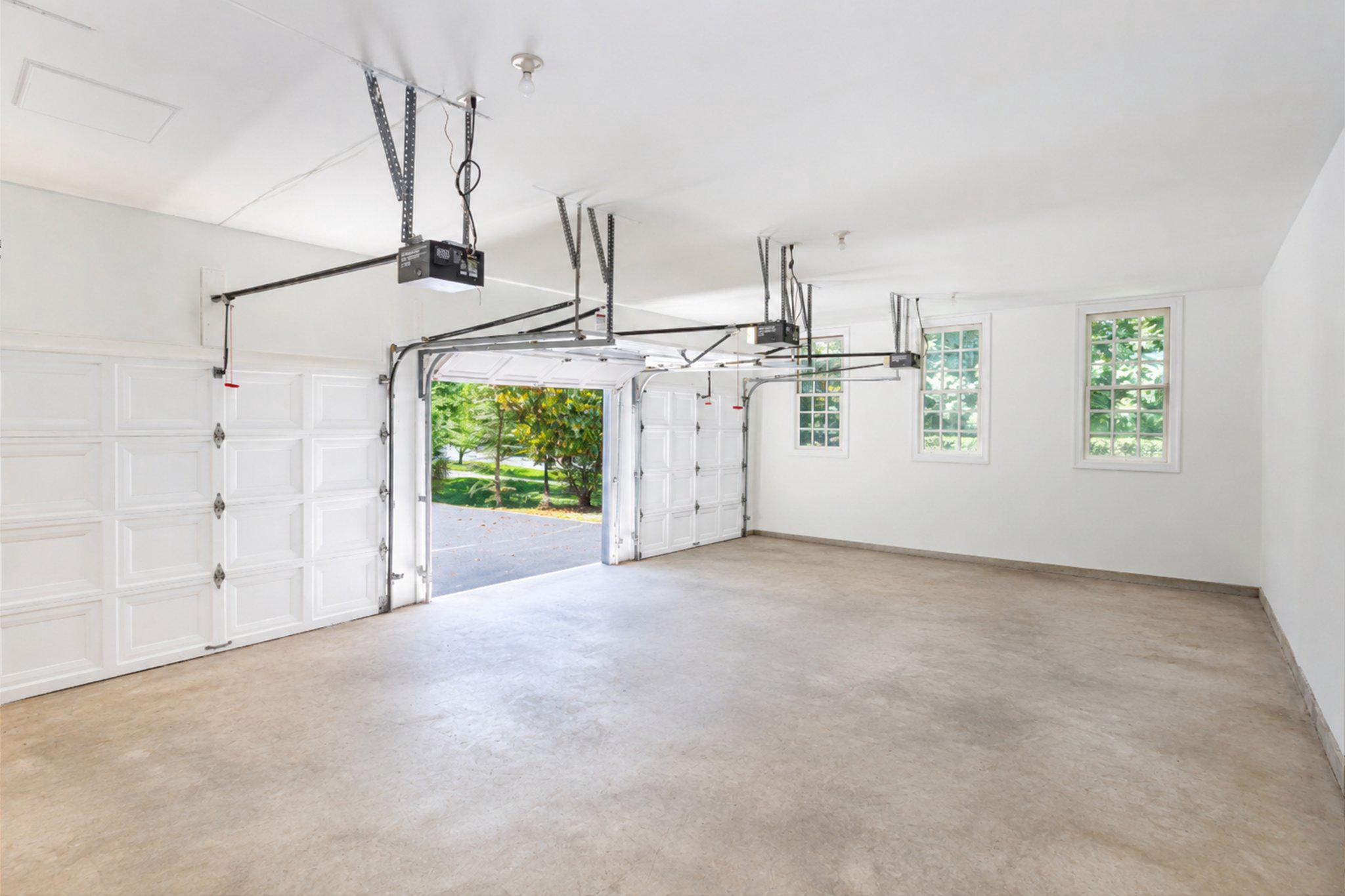 CONGRESSIONAL COUNTRY CLUB ESTATES - Residential