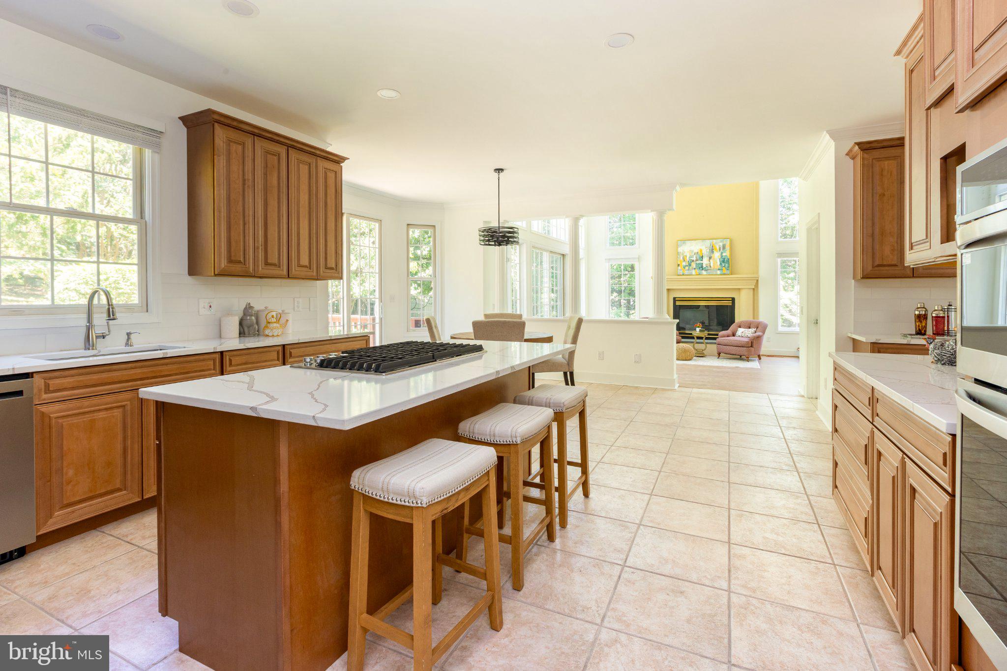 CONGRESSIONAL COUNTRY CLUB ESTATES - Residential