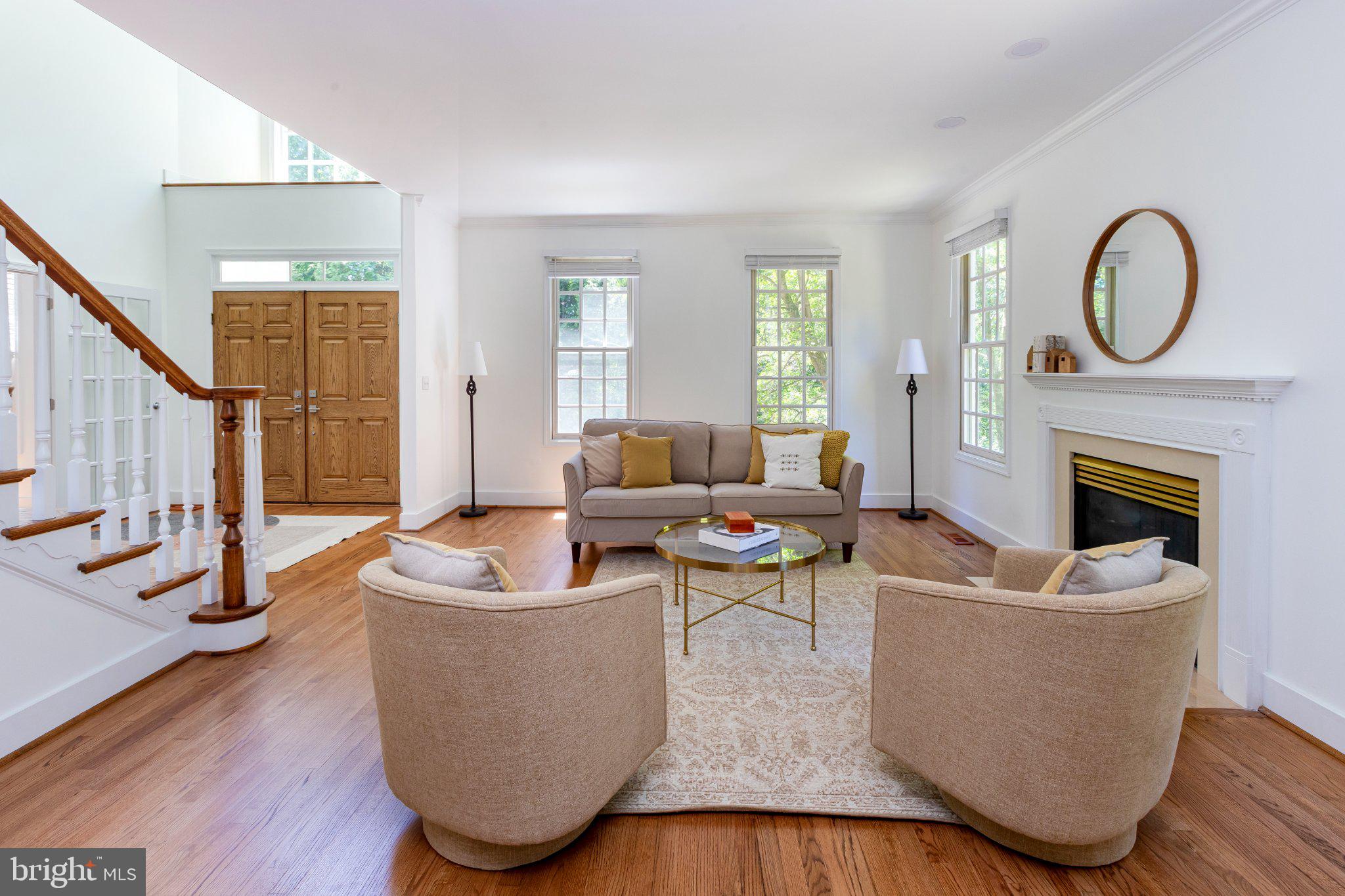 CONGRESSIONAL COUNTRY CLUB ESTATES - Residential