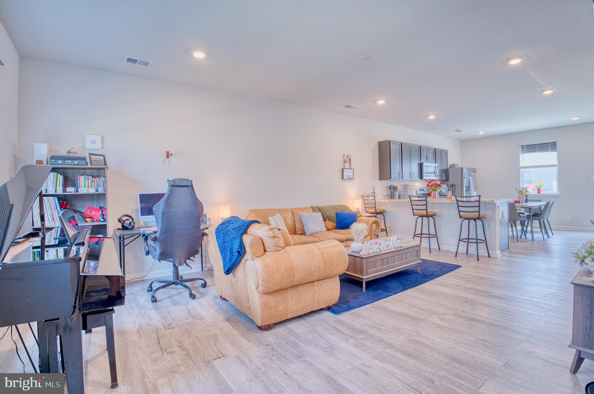 TIDBURY CROSSING - Residential