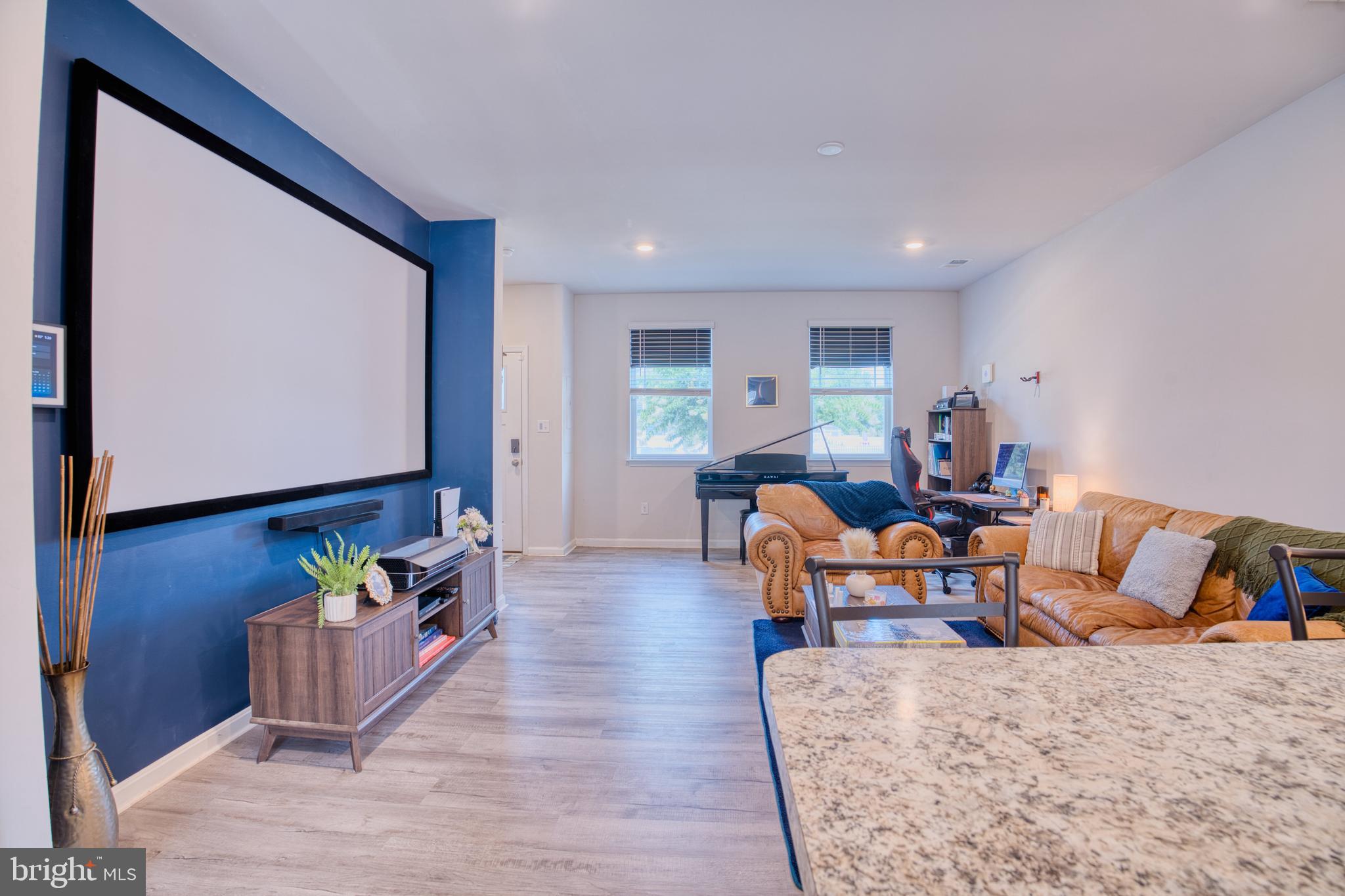 TIDBURY CROSSING - Residential